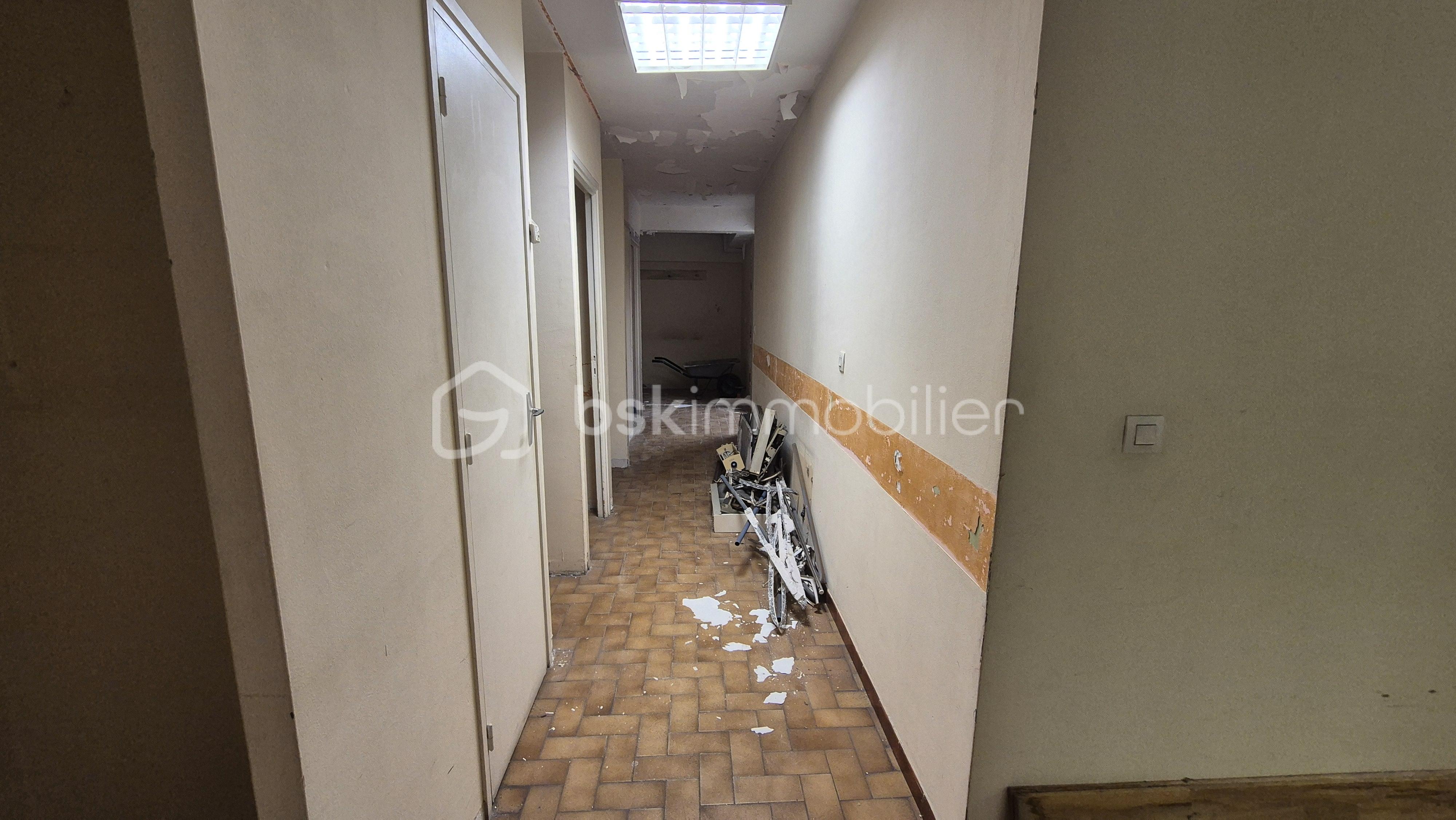 Immeuble de 376 m² - 20250721_120449.jpg