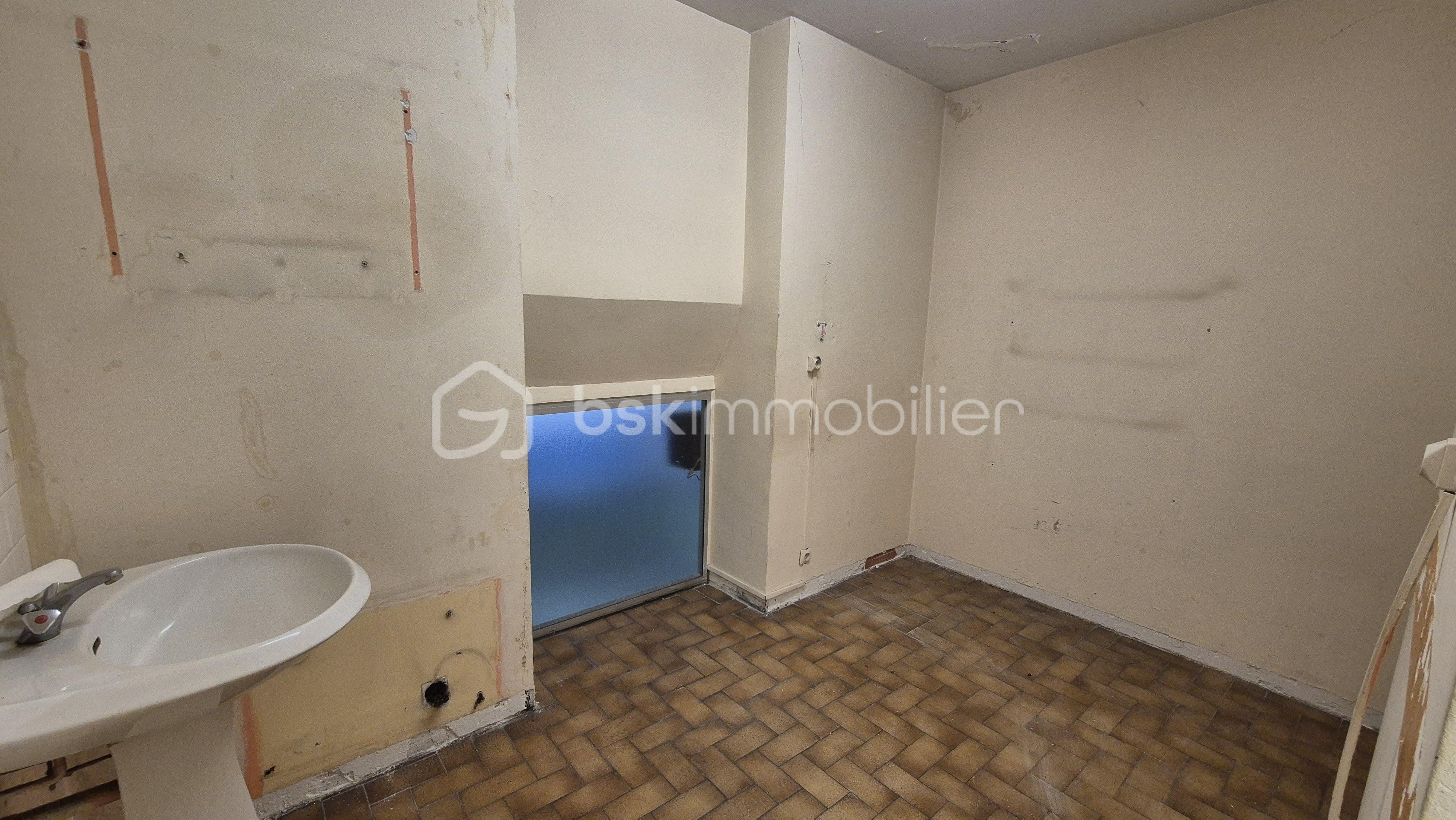 Immeuble de 376 m² - 20250721_120503.jpg