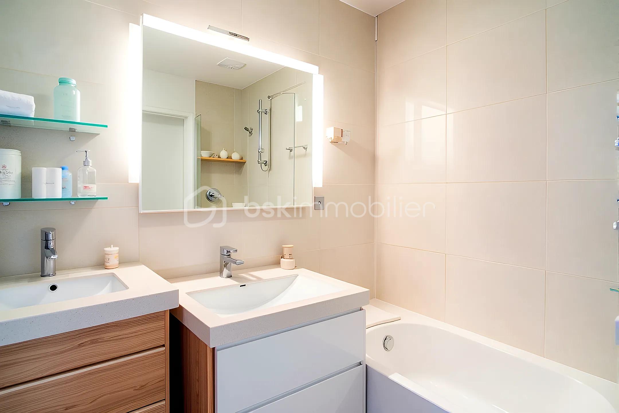 Appartement de 96 m² - SDB.jpg