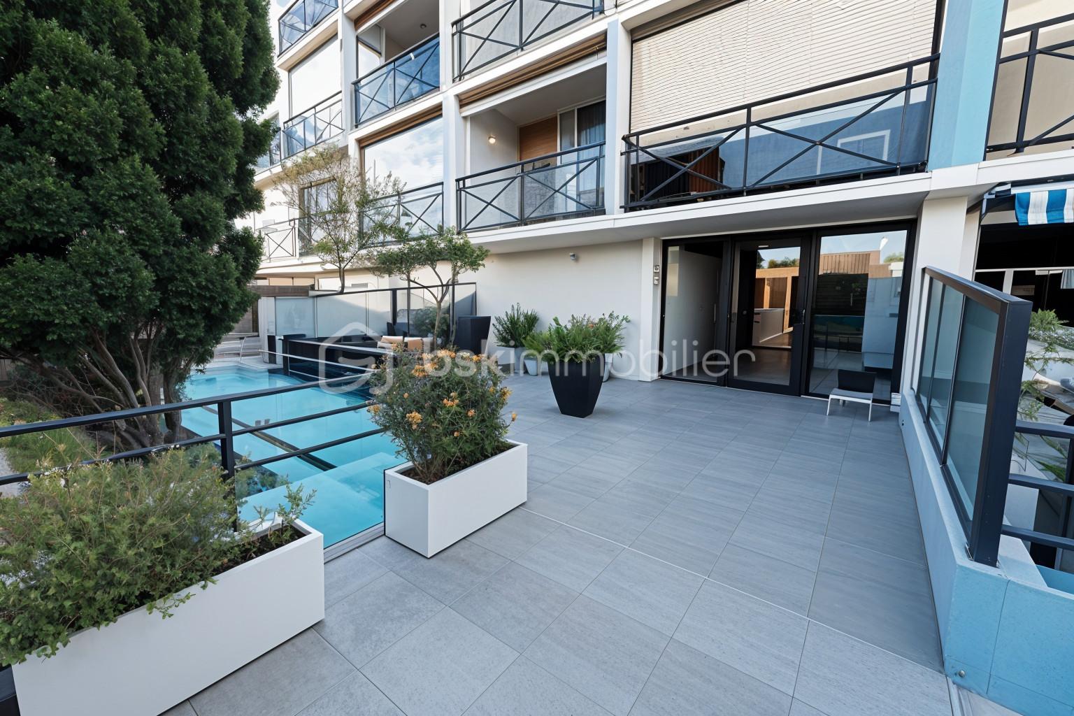Appartement de 22,80 m² - ENTREE BAT.jpg