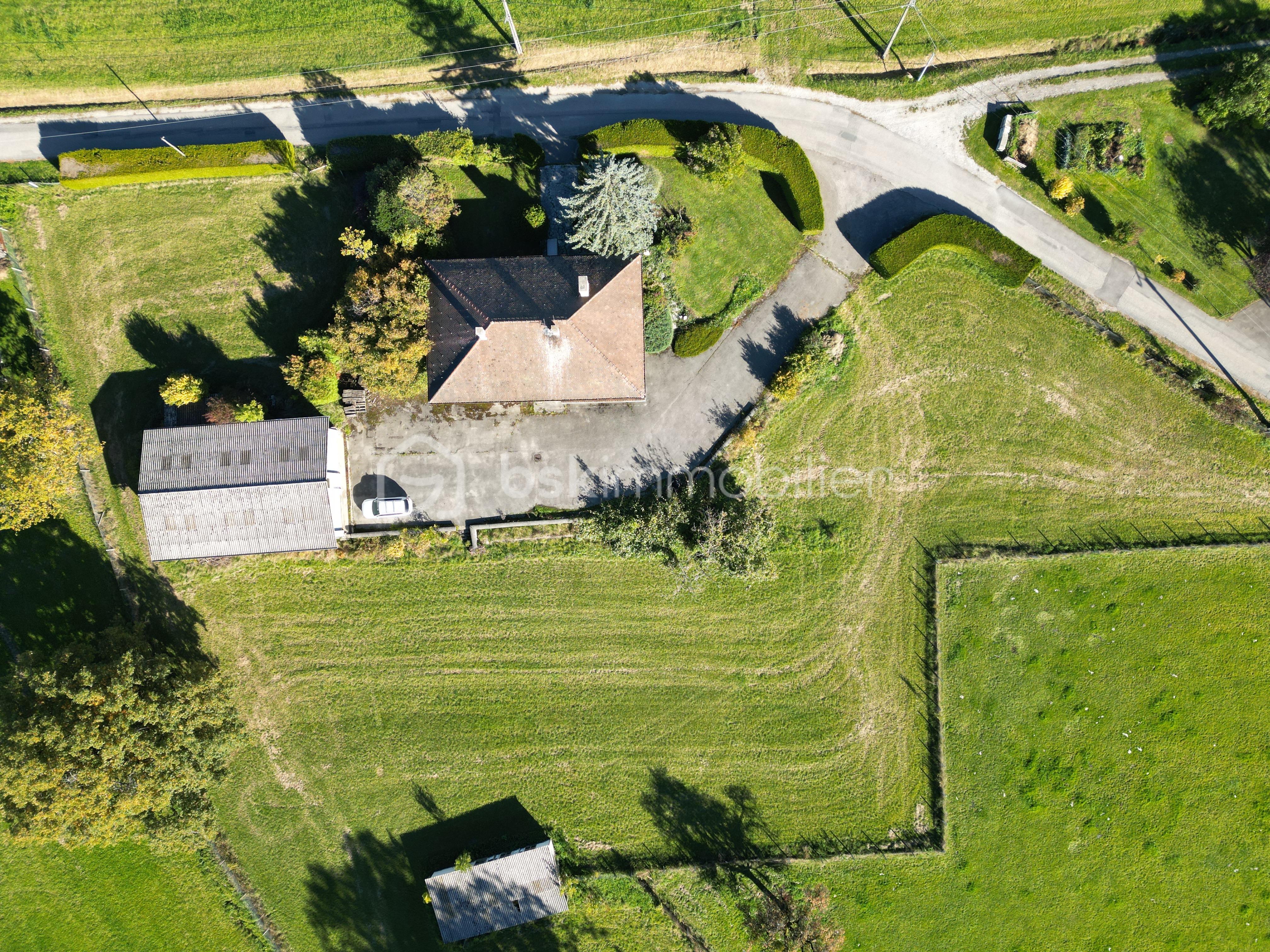 Maison de 160 m² - dji_fly_20251007_125500_834_1759768079952_photo.JPG