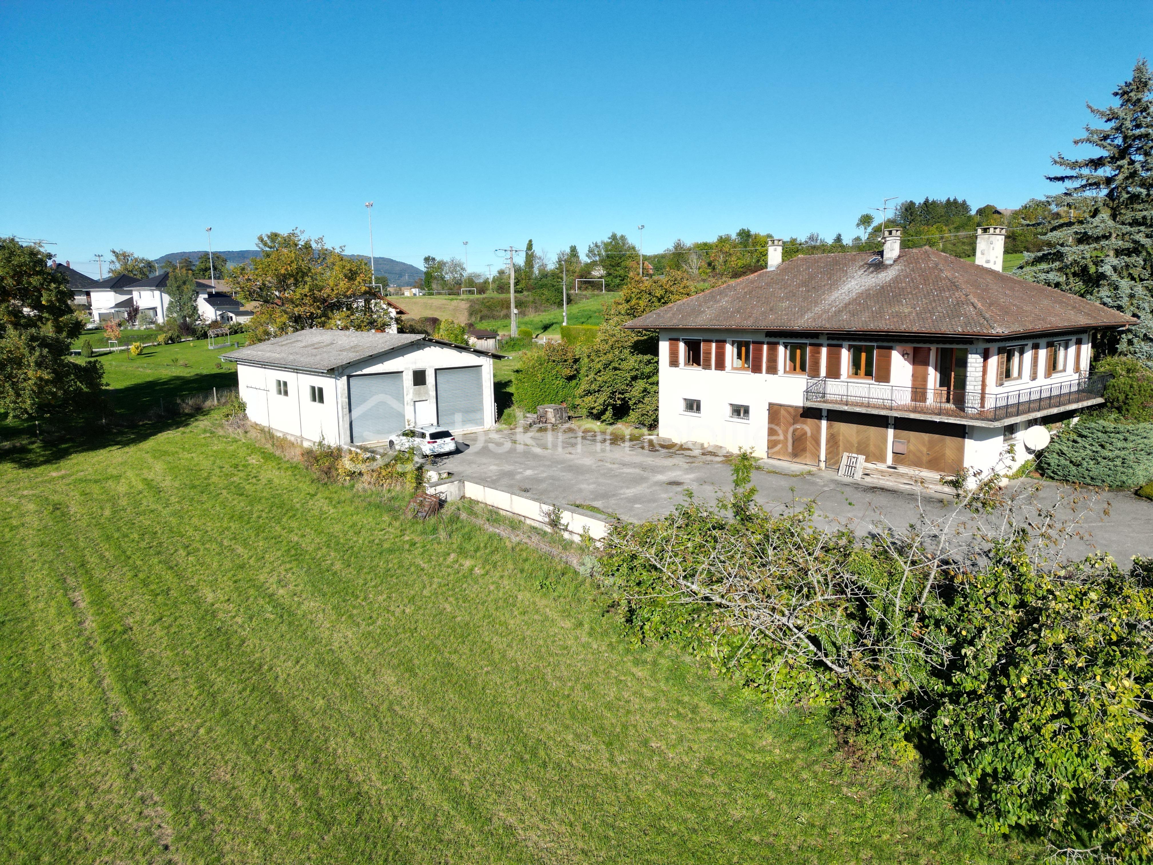 Maison de 160 m² - dji_fly_20251007_125414_833_1759768080247_photo.JPG