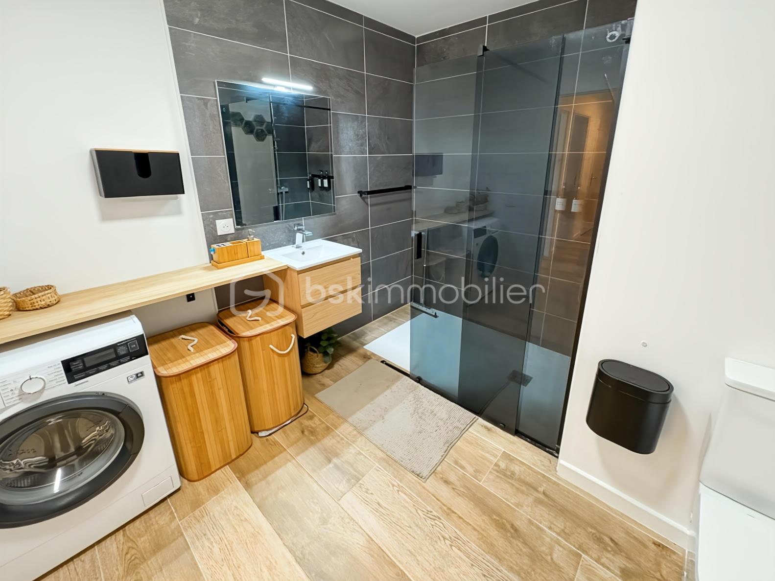 Appartement de 86,20 m² - salle de bain.jpg