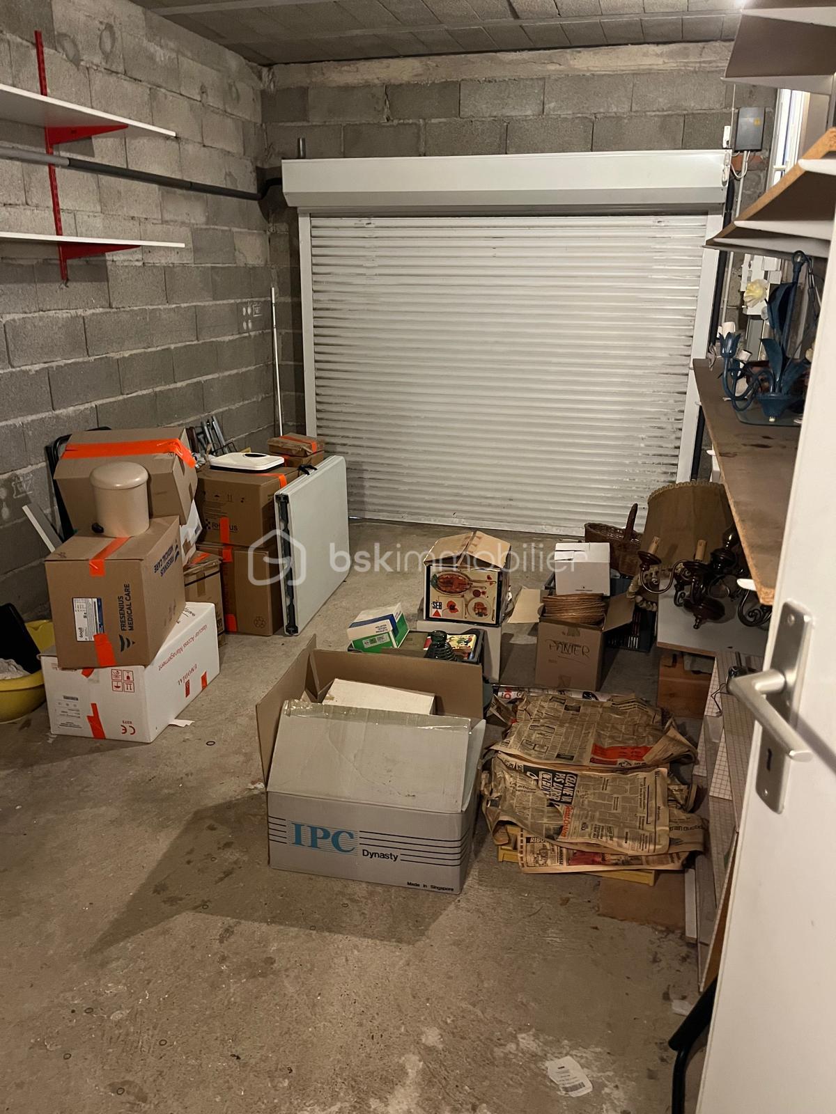 Maison de ville de 120 m² - 13-garage.jpg