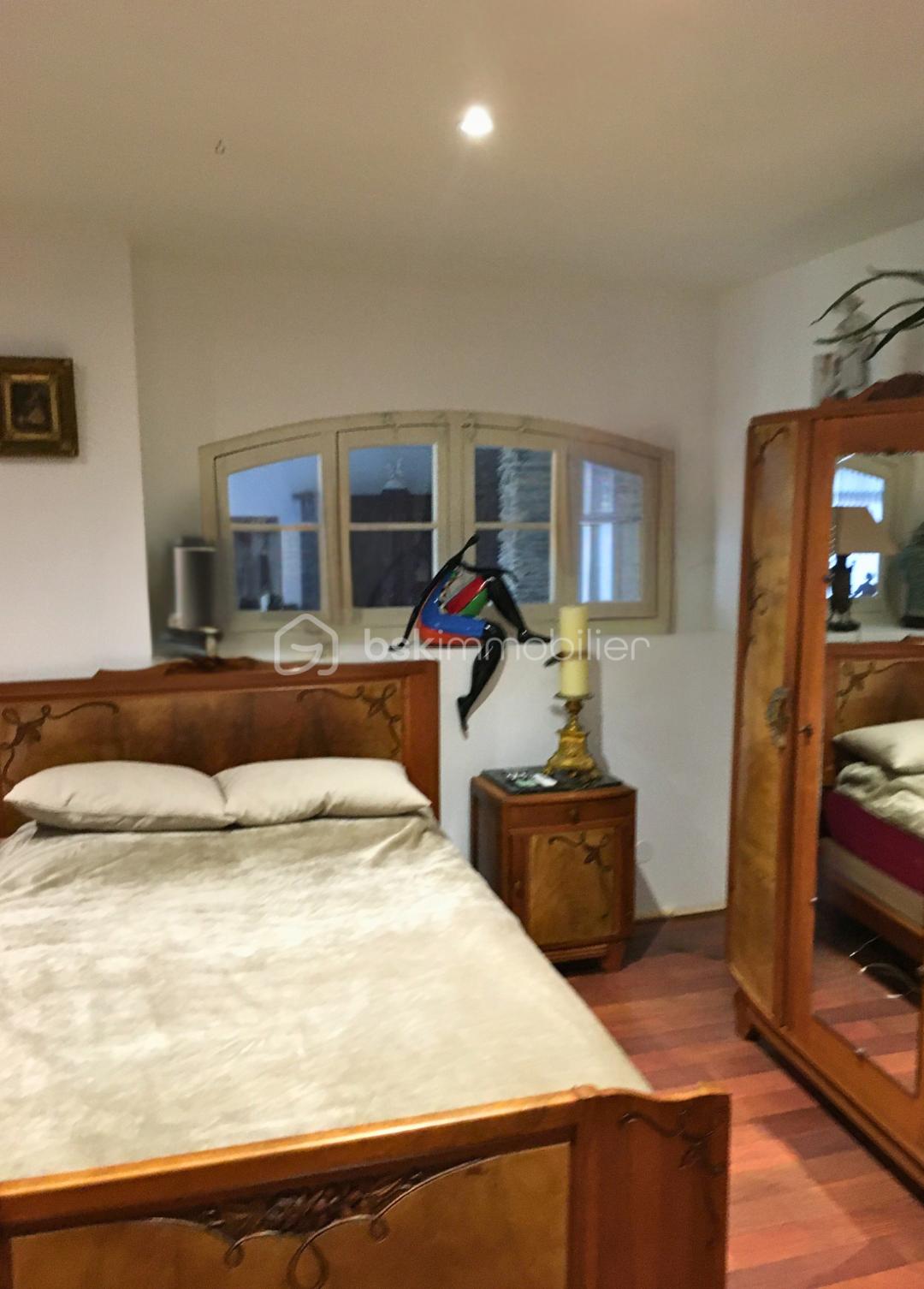 Maison de 320 m² - CHAMBRE 2.png