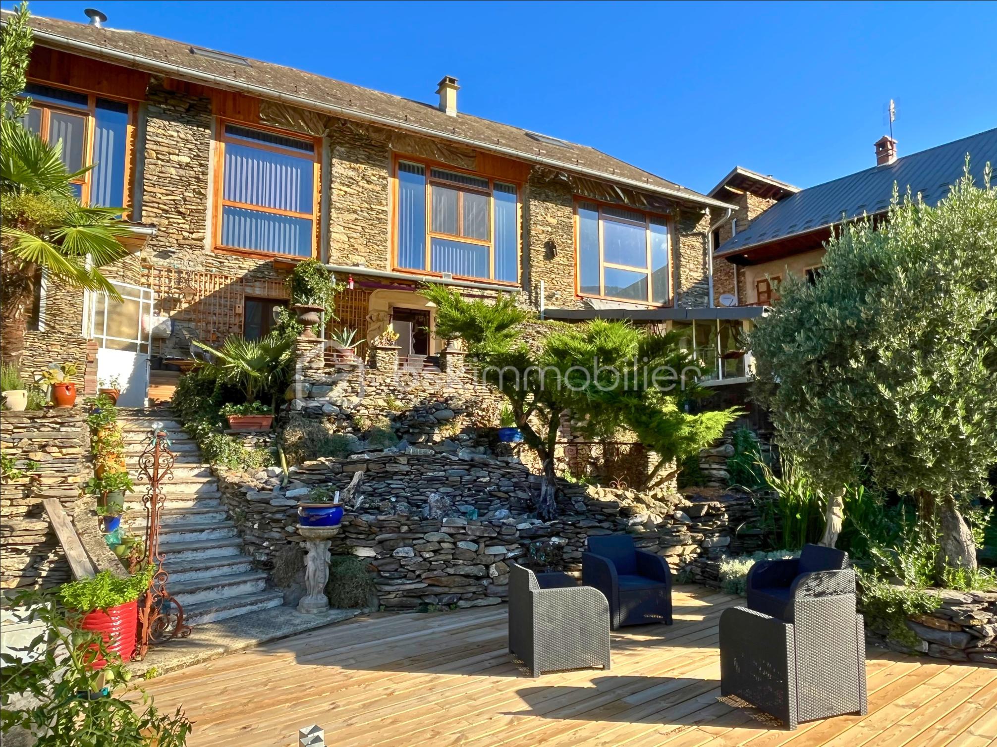 Maison de 320 m² - FACADE.png