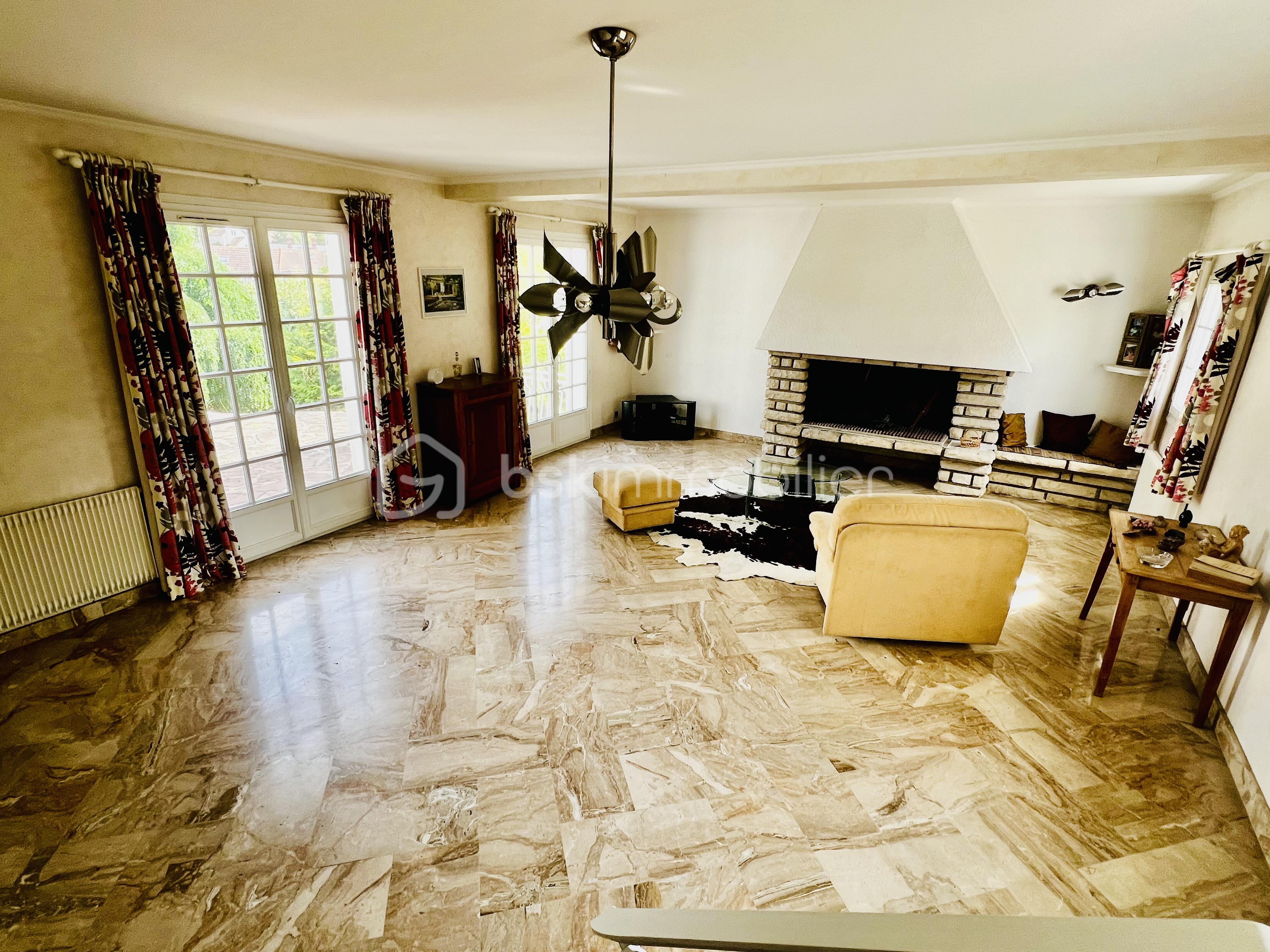 Maison 8 pièces 171 m² · à Seraincourt · 171 m² · 450 000 €