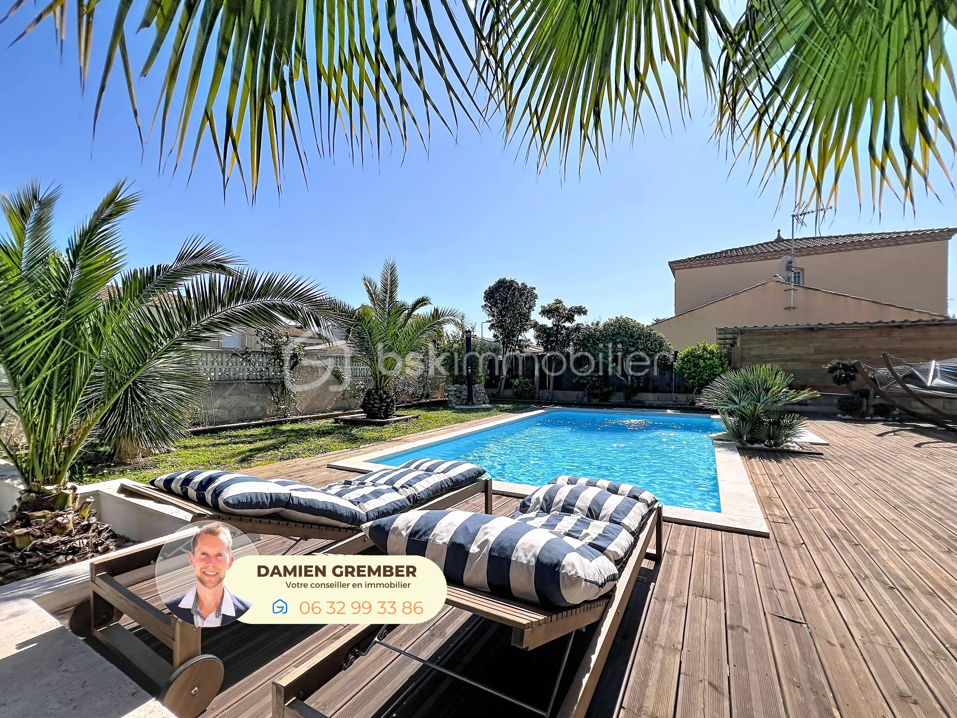 Piscine transats.jpg