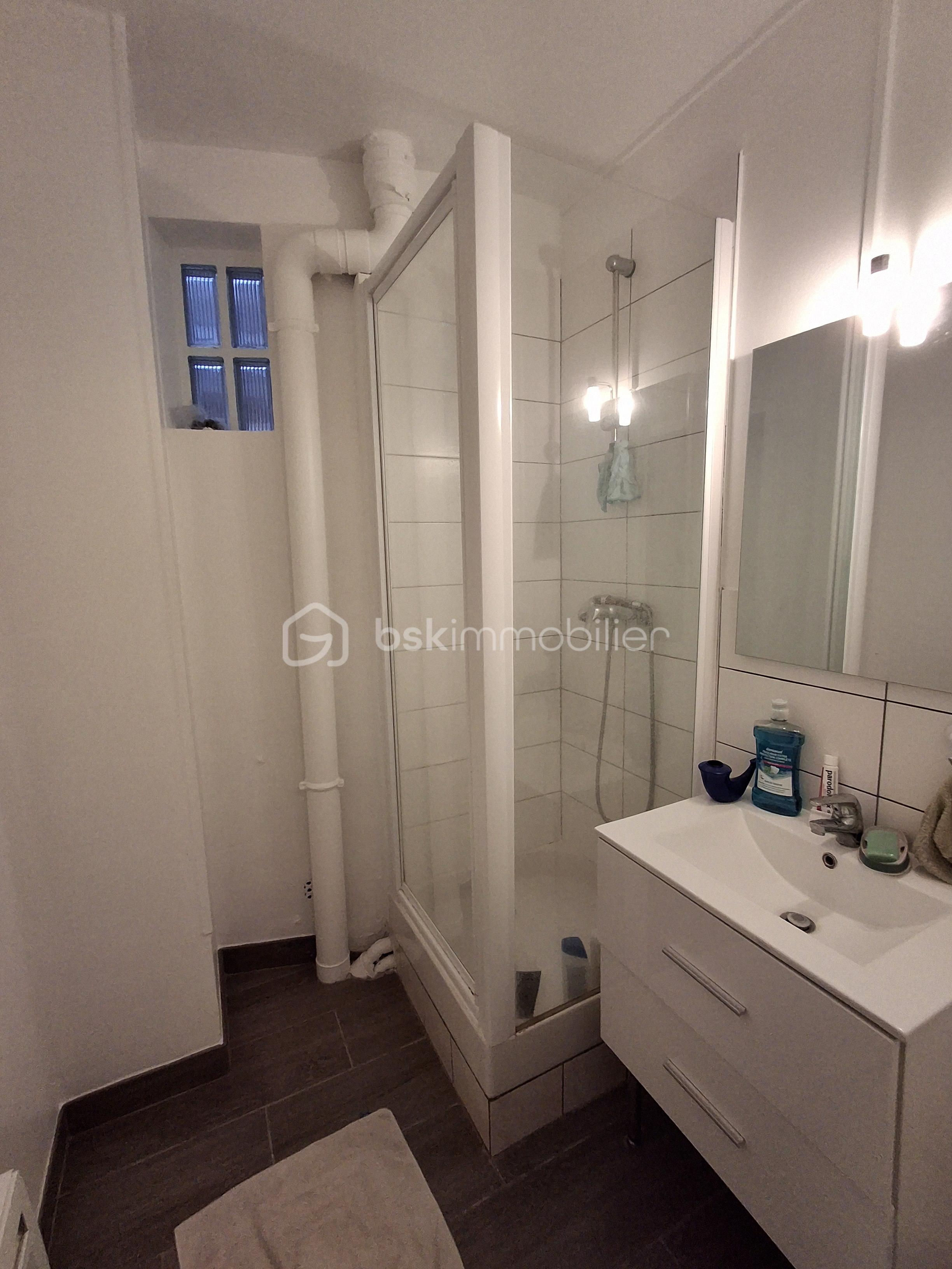 Salle d'eau portrait.png