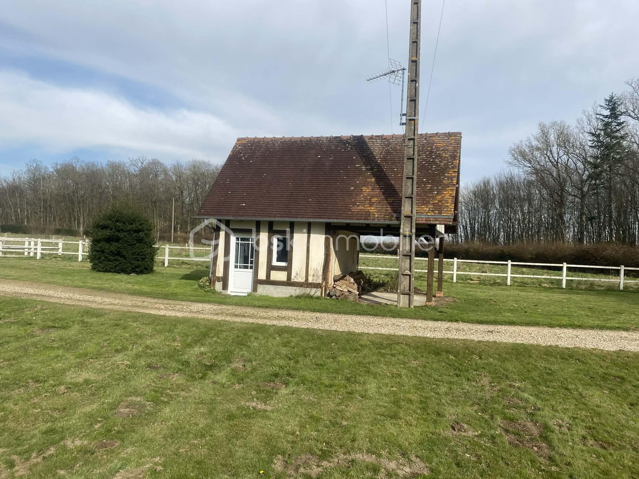 Maison ancienne de 205 m² - 39795886-66ba-498b-9594-a1ebb947b3df.jfif