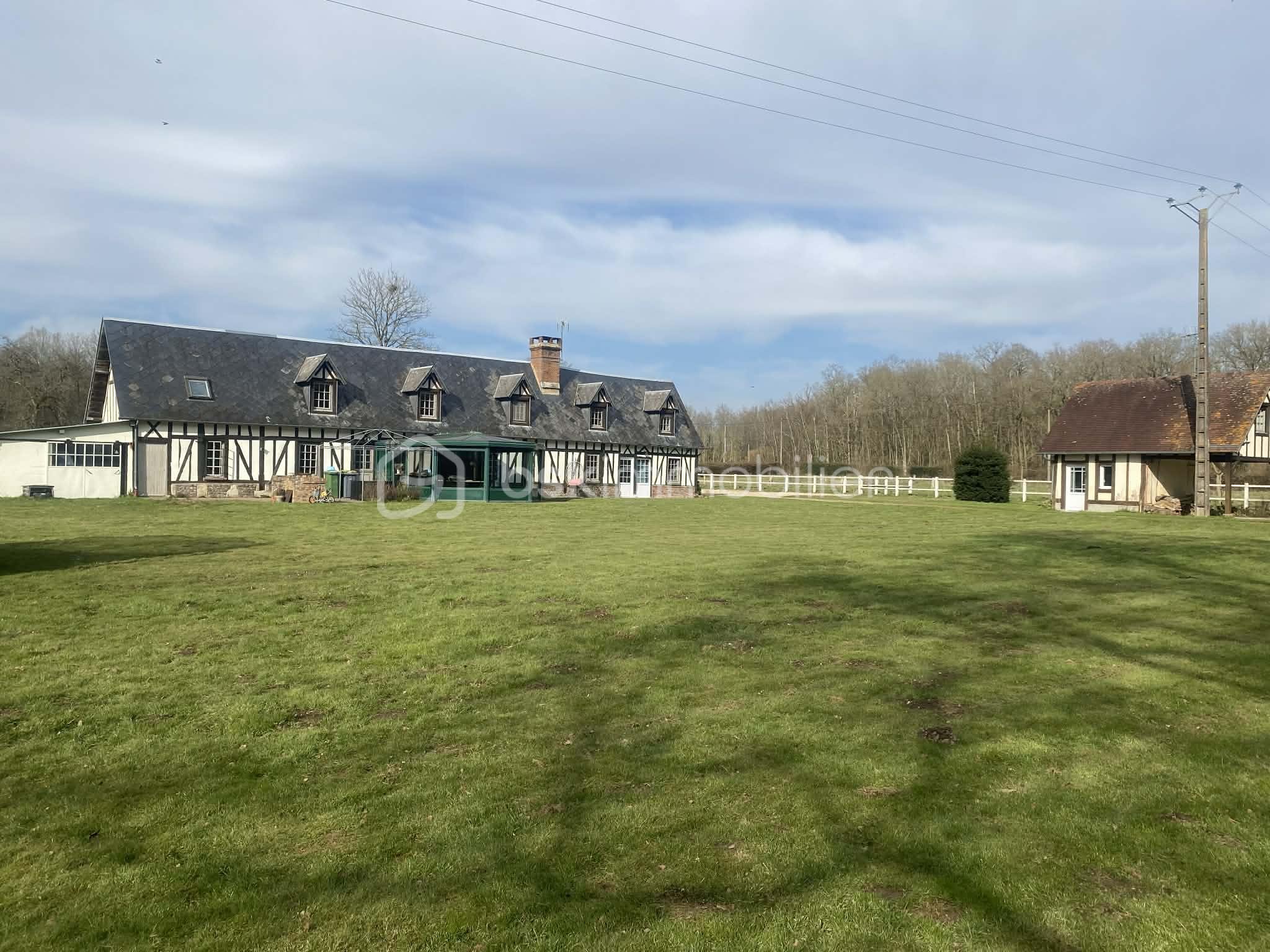 Maison ancienne de 205 m² - 7934fa8a-979f-4b36-aab7-2bc4947ac0eb.jfif