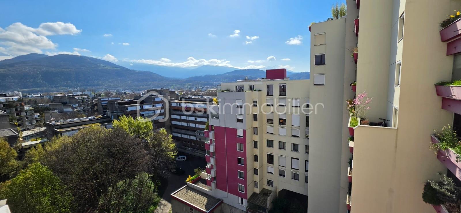 VUE CHAMBRE DU FOND.jpeg