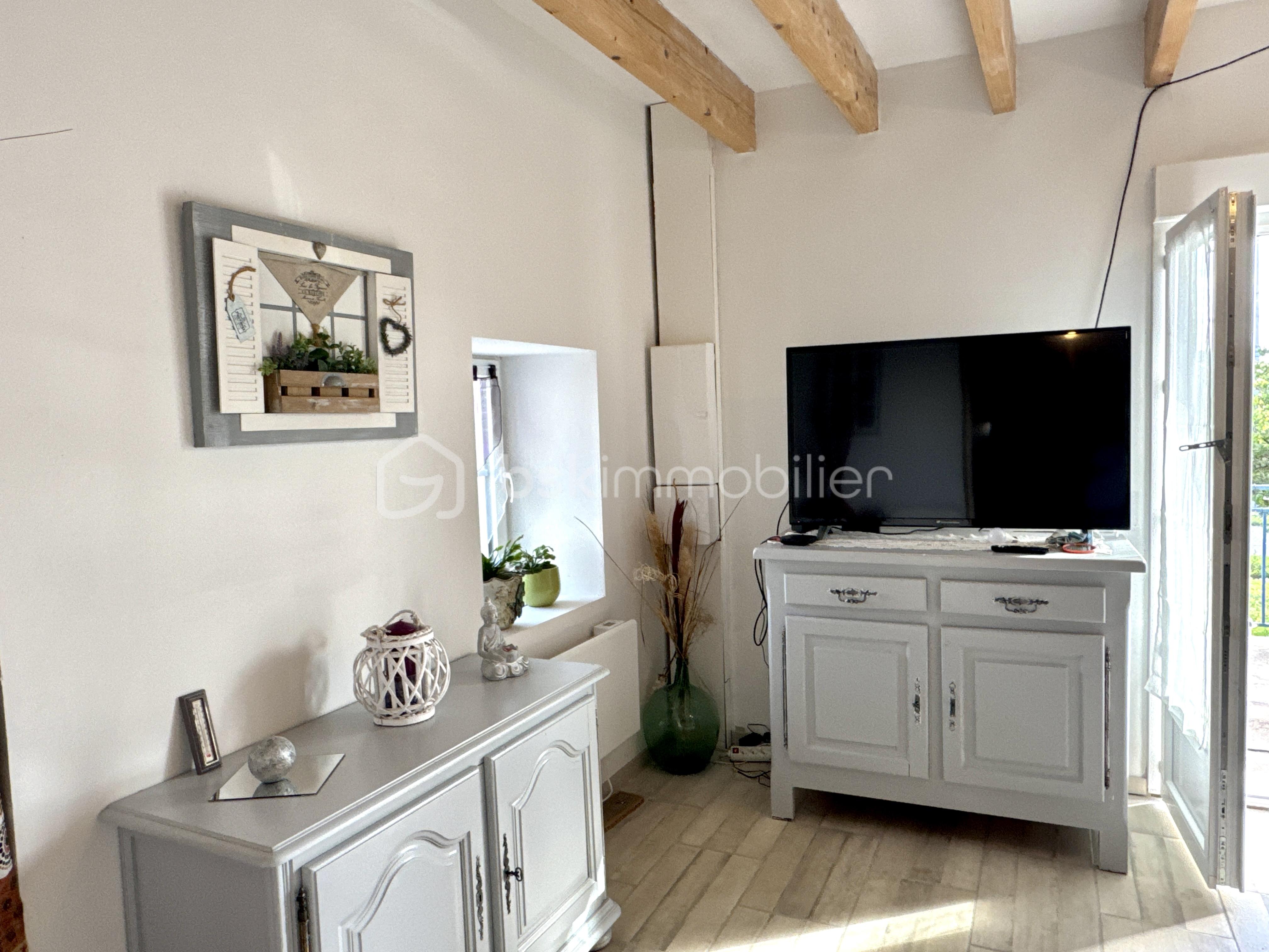 Maison traditionnelle de 55 m² - DJI_20250915_170128_230.jpg