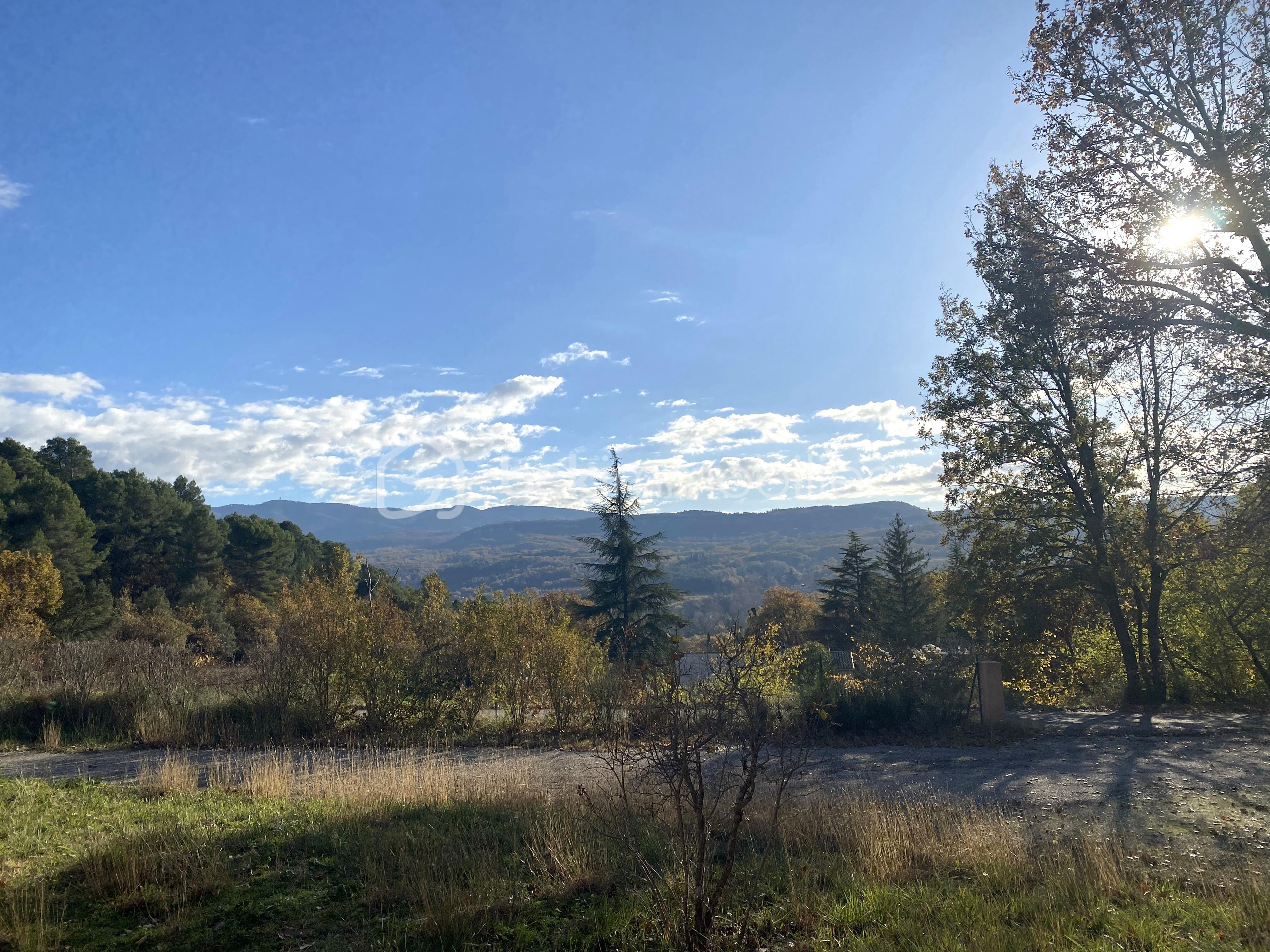 Maison traditionnelle de 133 m² - Vue sur Luberon.jpg