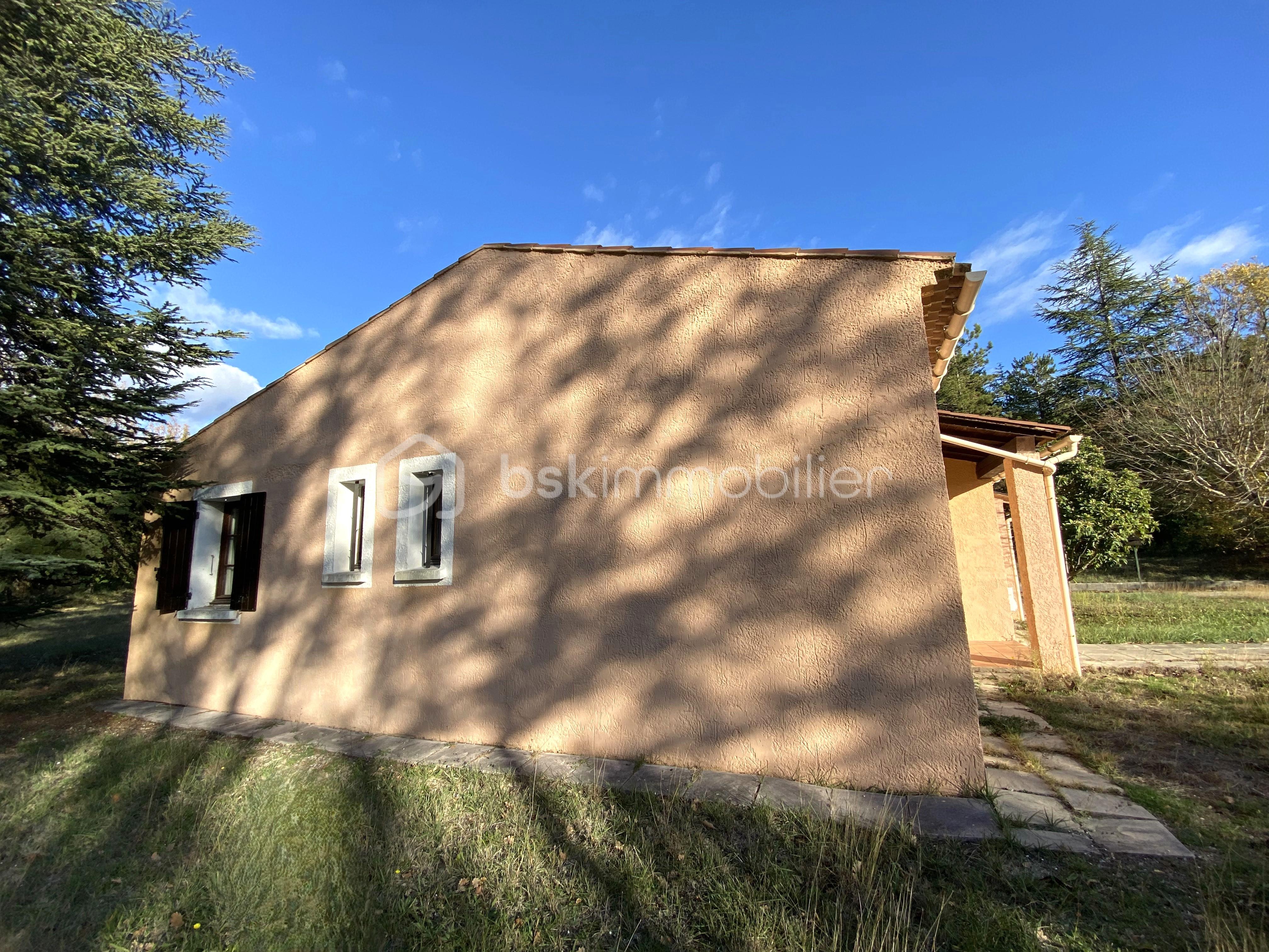 Maison traditionnelle de 133 m² - Vue extérieure maison côté Ouest.jpg