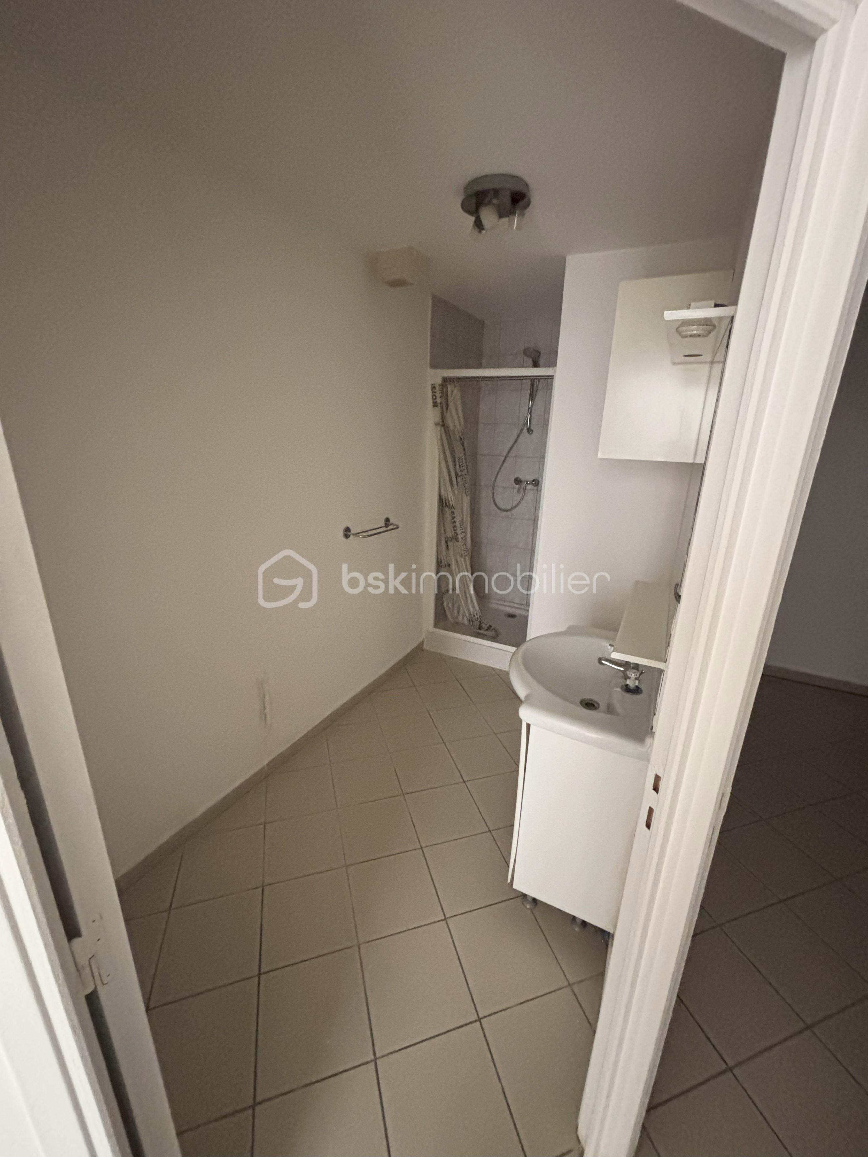 Immeuble de 750 m² - Appart int 2 ok.jpeg