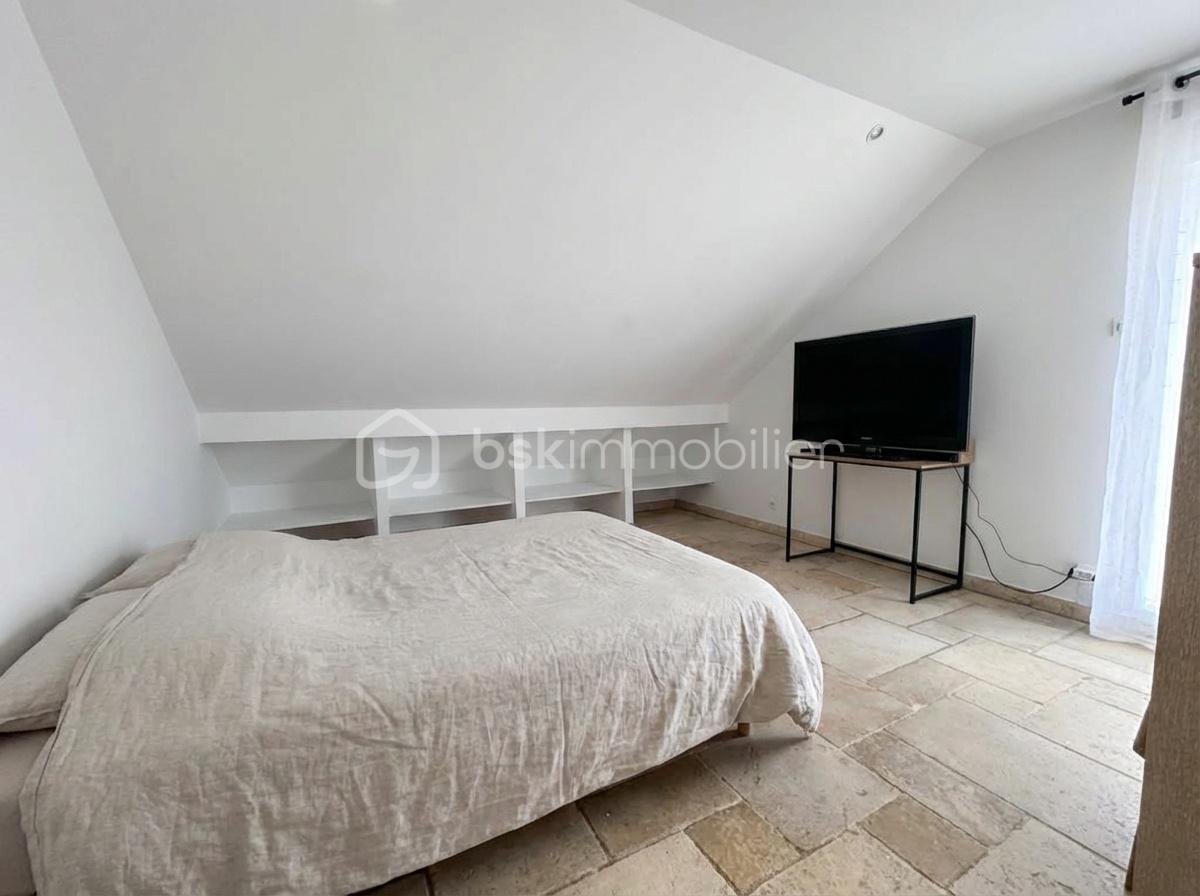 Maison de 150 m² - Photo-realistic_real_estate_listing_edit_of_the_pr-1770296381567.png