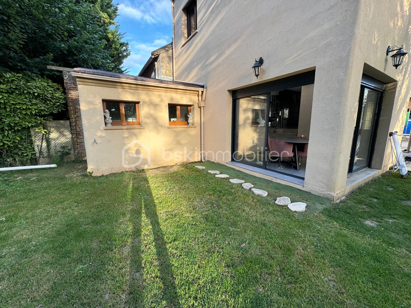 Propriete de 165 m² - dehors.jpg