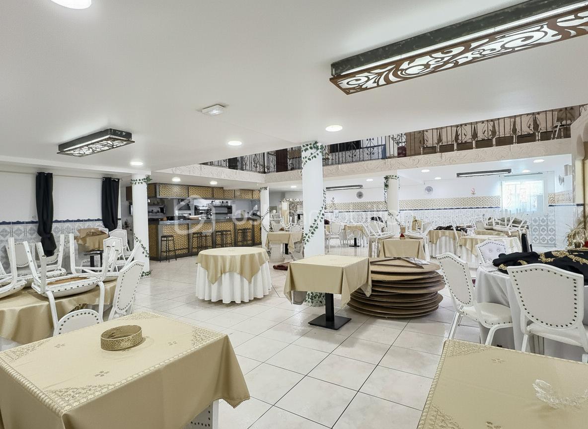 Immeuble de 500 m² - generated_2026-01-08T09_53_11.724.jpg