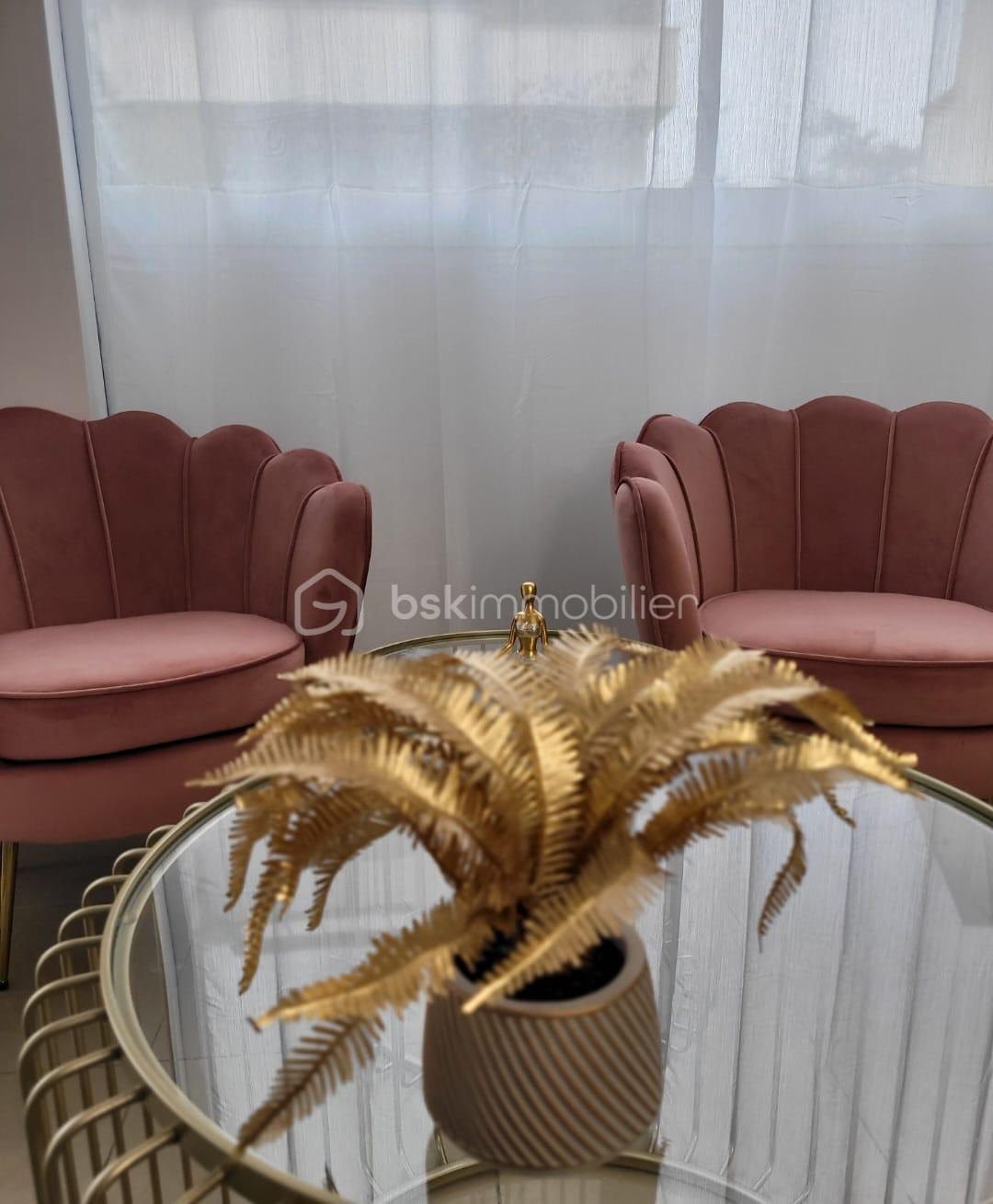 Local commercial de 65 m² - PHOTO-2025-10-09-22-43-53 9.jpg