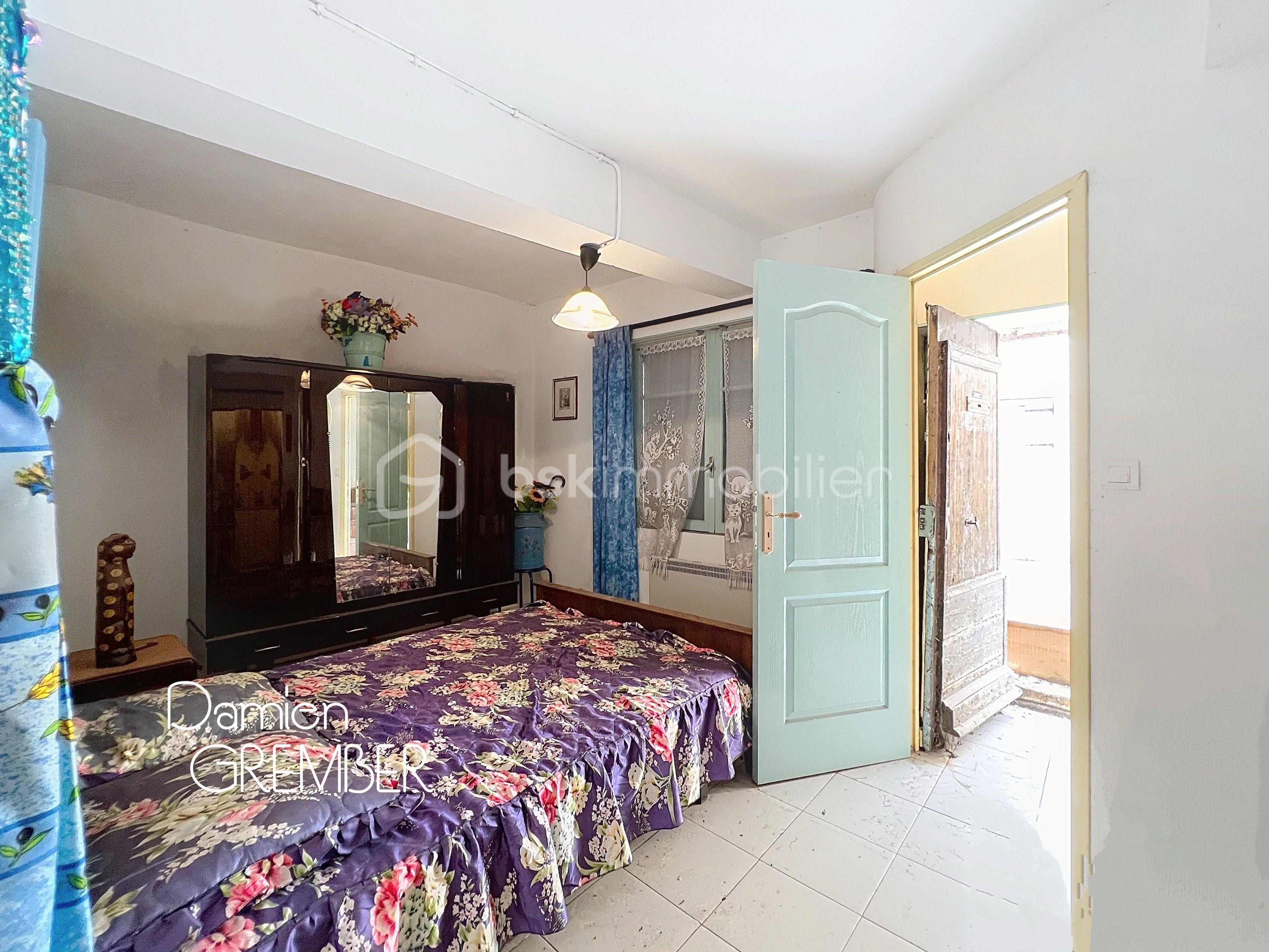 Maison de ville de 69 m² - rdc chambre.jpg