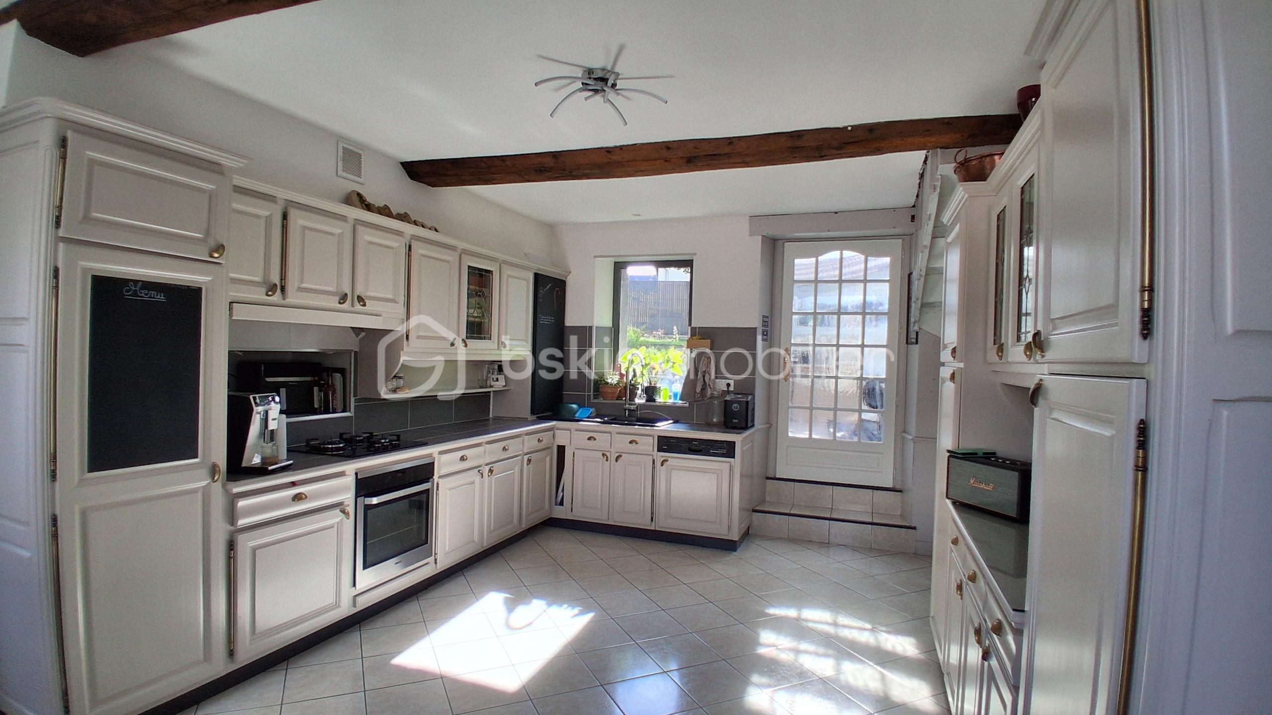 Maison en pierre de 139,50 m² - CUISINE.jpg