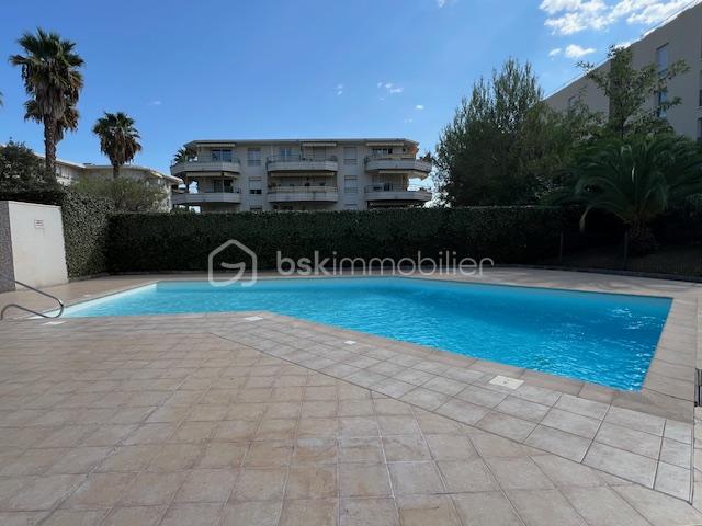 Appartement de 40,54 m² - PISCINE 2.jpg