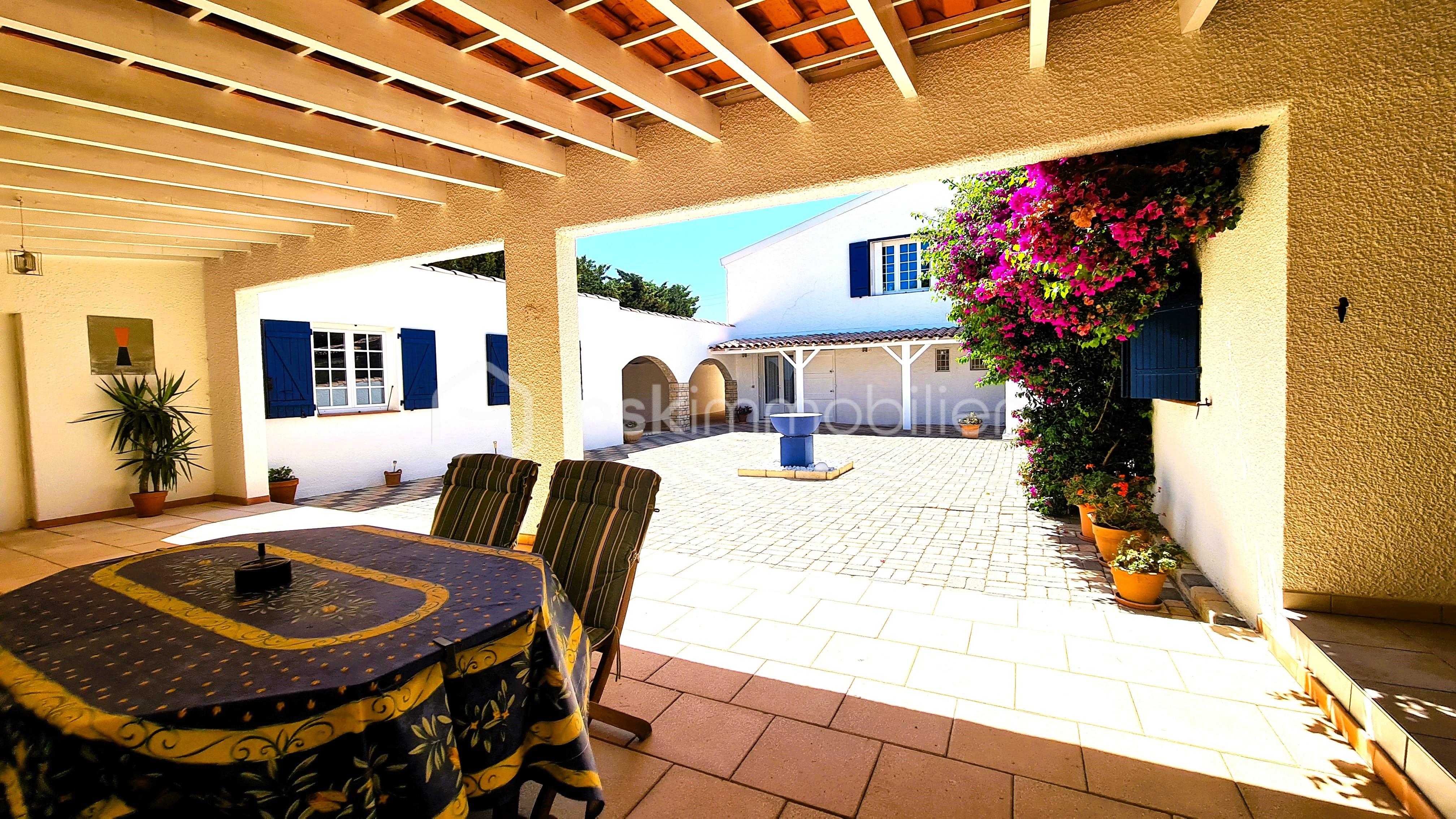 Demeure de 299 m² - 20250722_114100-min.jpg