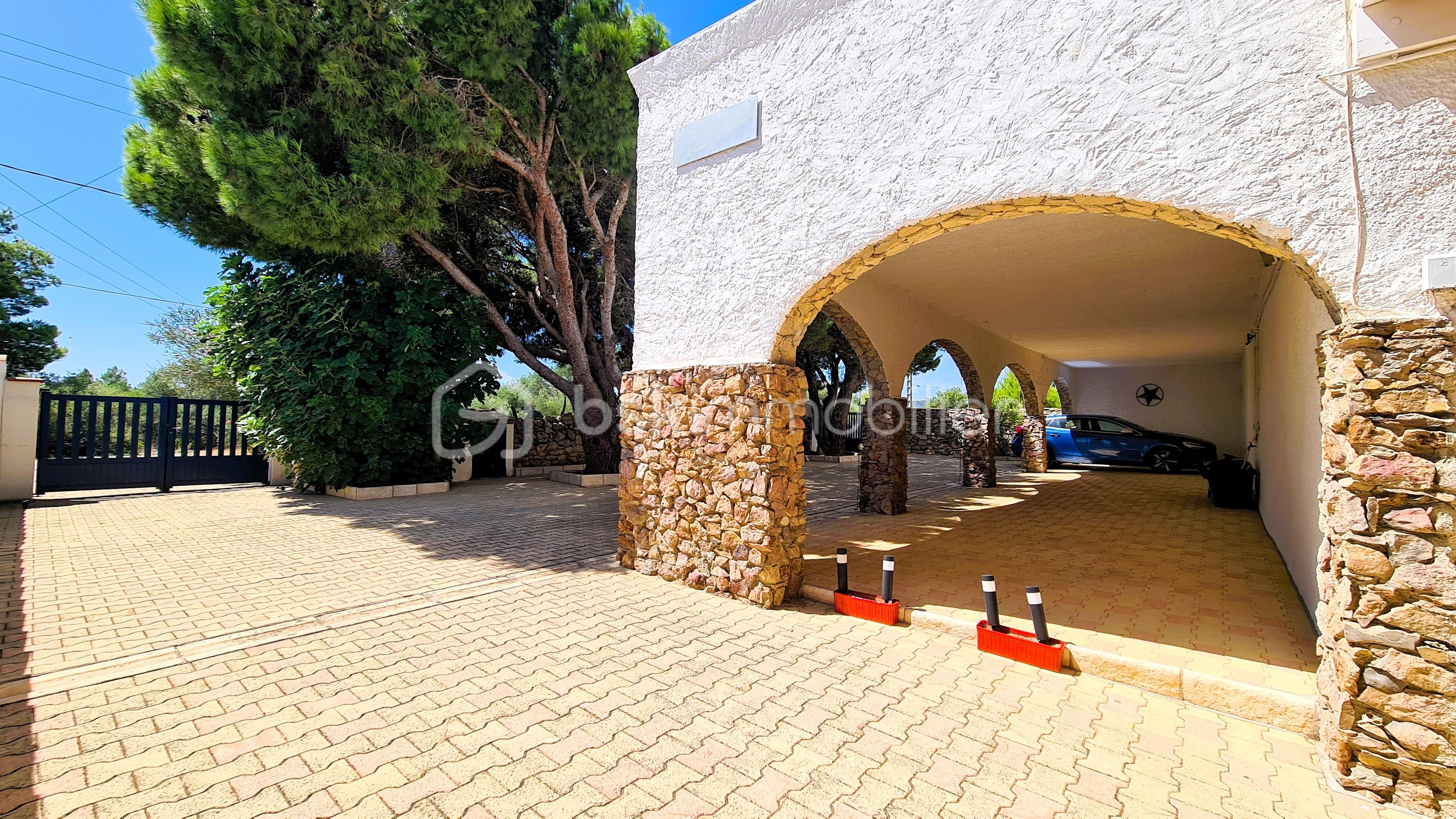 Demeure de 299 m² - 20250722_120519-min.jpg