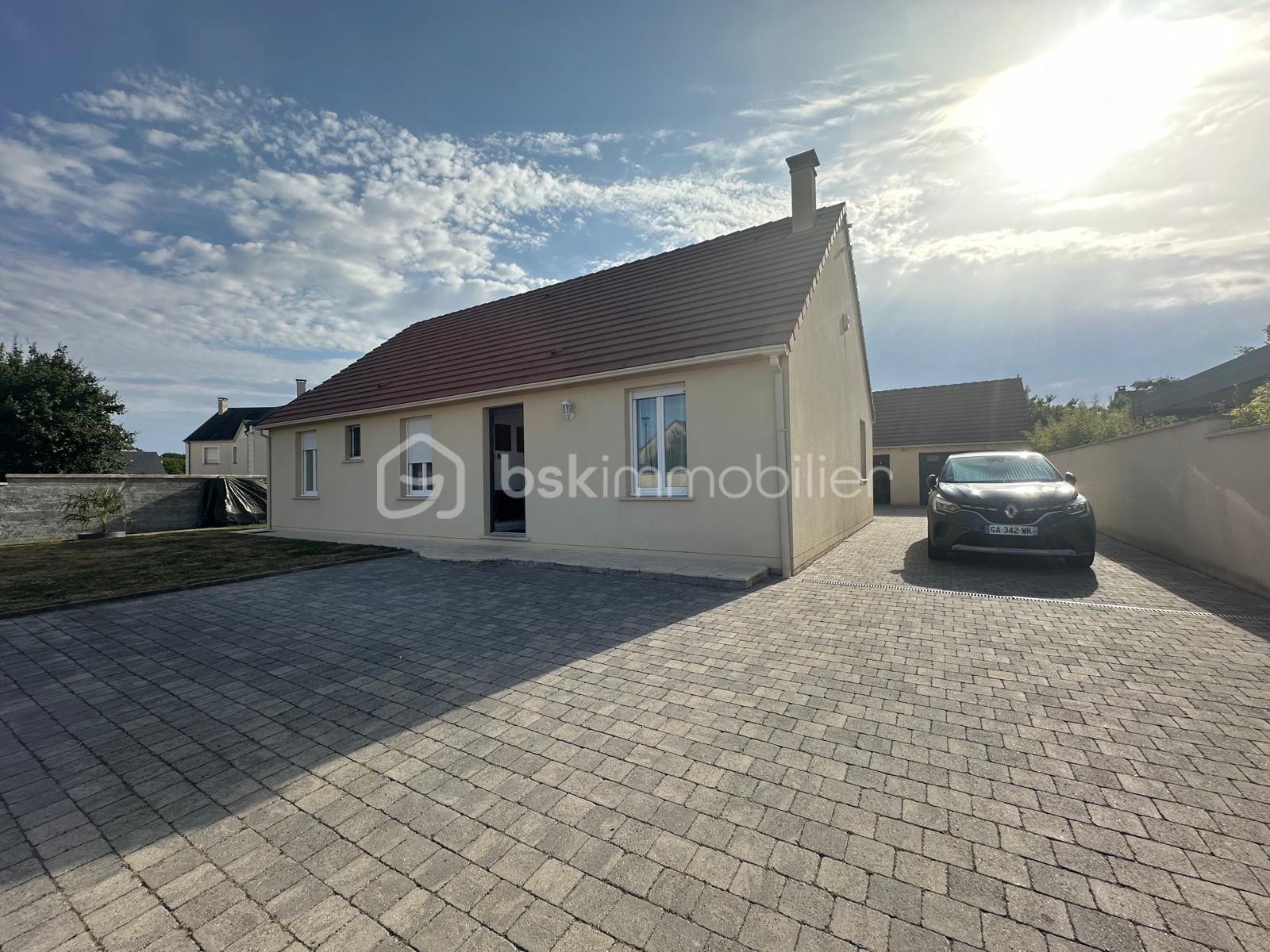 Maison traditionnelle de 106 m² - WhatsApp Image 2025-06-23 à 10.54.29_c6a00c83.jpg