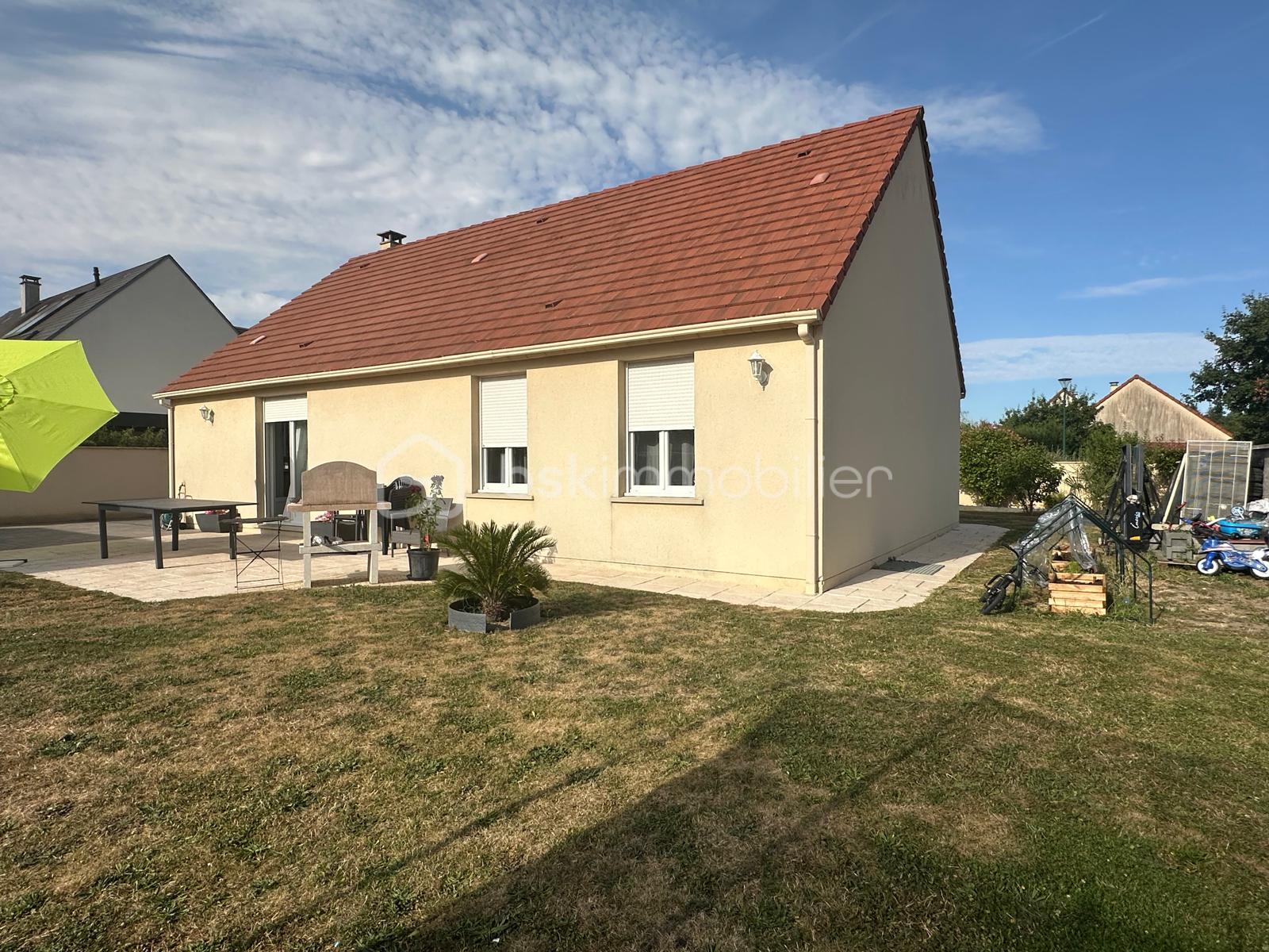 Maison traditionnelle de 106 m² - WhatsApp Image 2025-06-23 à 10.54.42_fa240e2c.jpg
