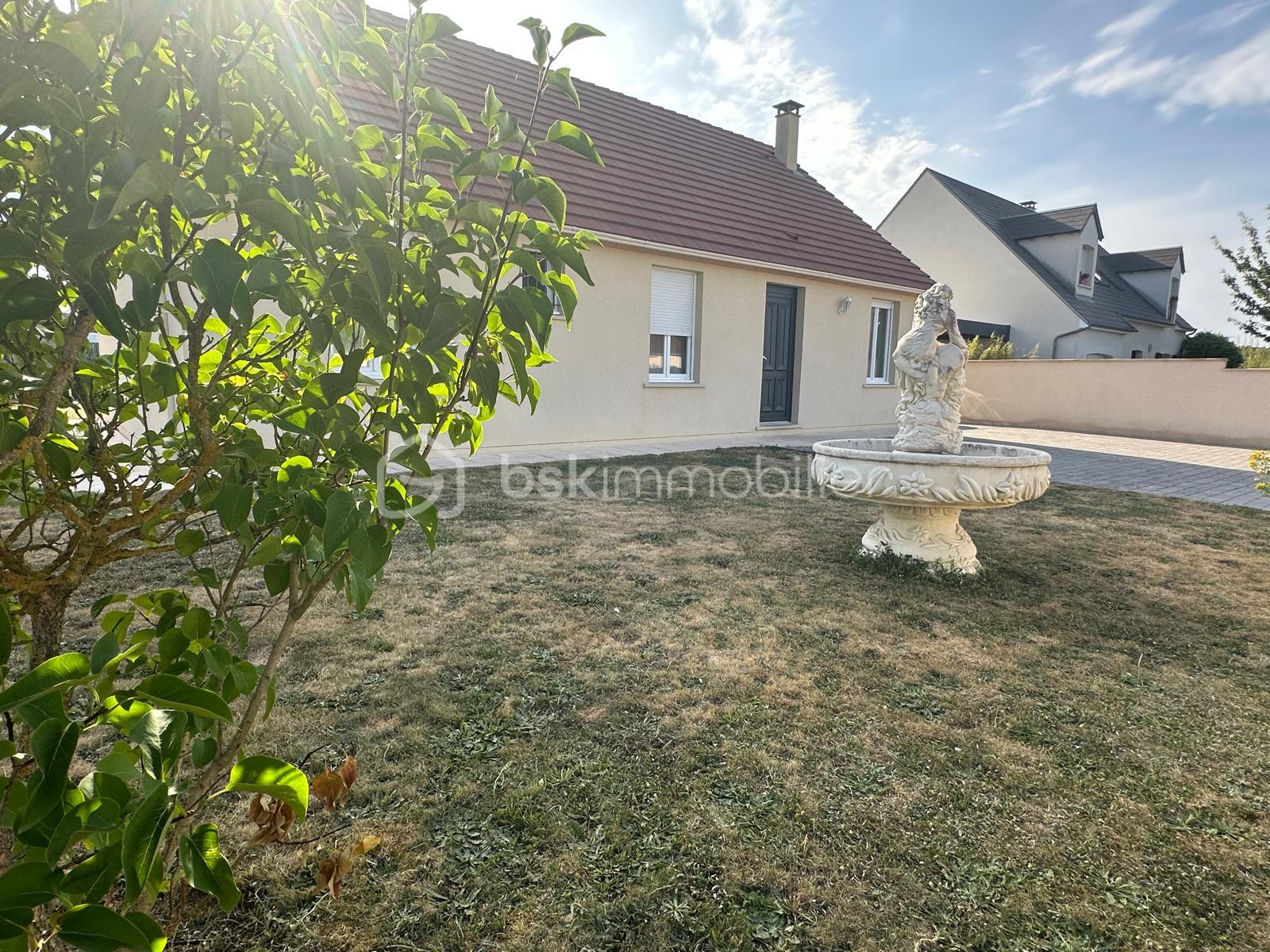 Maison traditionnelle de 106 m² - WhatsApp Image 2025-06-23 à 10.54.30_0ebf03e4.jpg