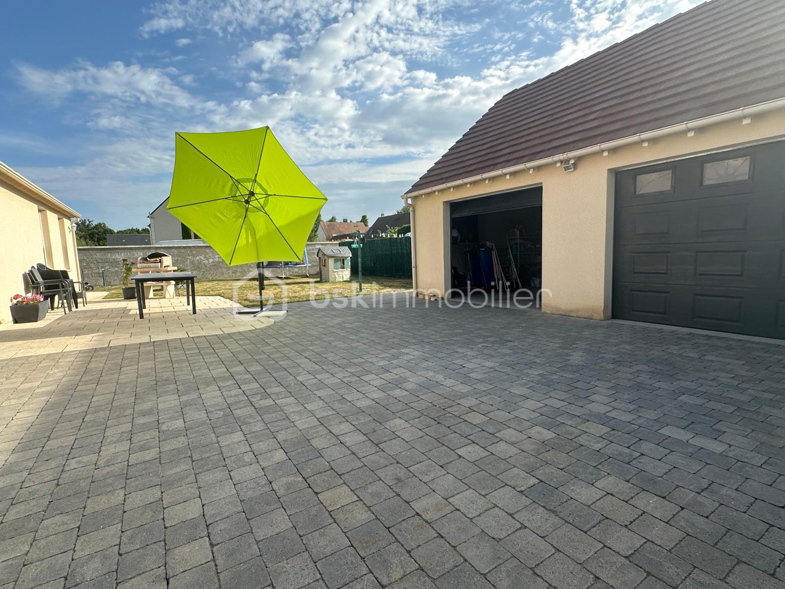Maison traditionnelle de 106 m² - WhatsApp Image 2025-06-23 à 10.54.43_040a3be8.jpg