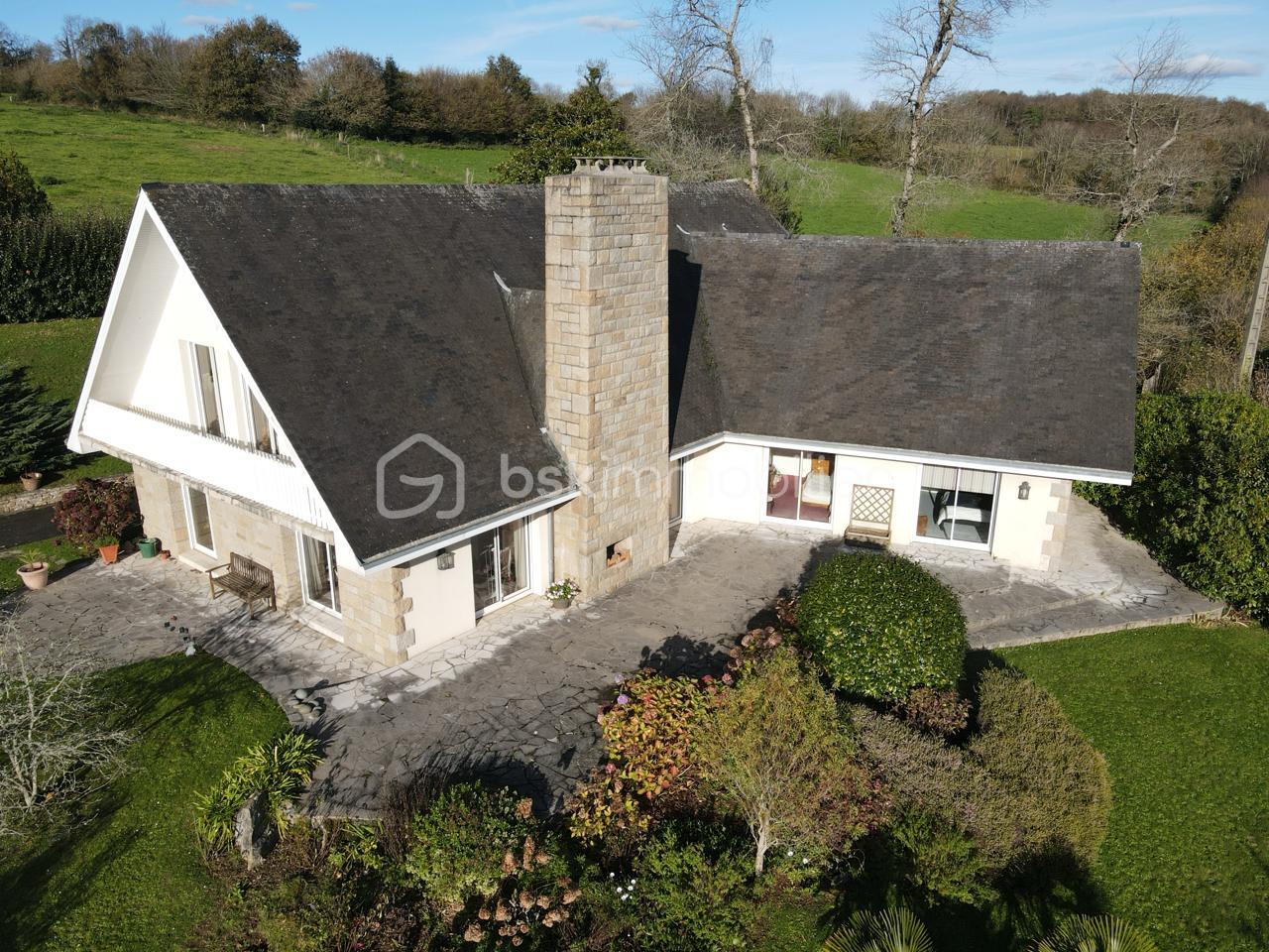 Maison d architecte de 280 m² - 17-maison_drone2.jpg