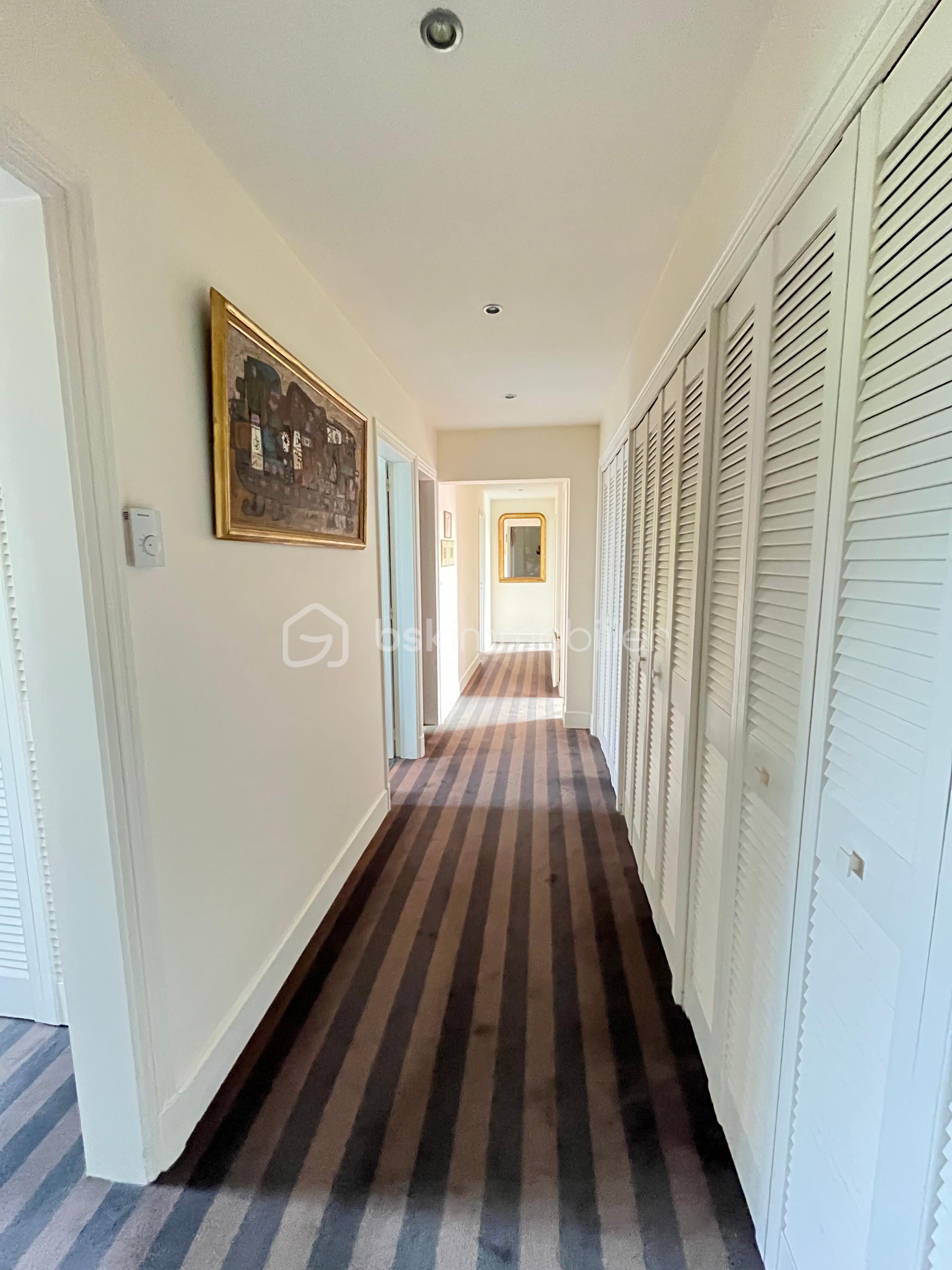 Maison d architecte de 280 m² - 11 maison rangement landerneau.png