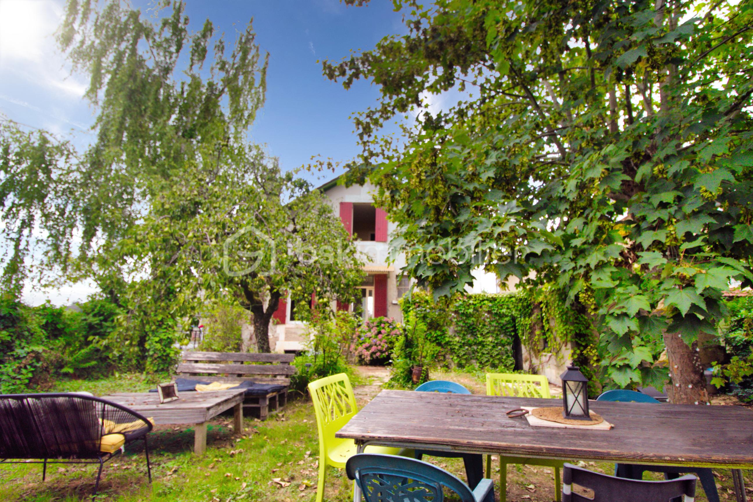 Maison ancienne de 90 m² - Extérieur.jpg