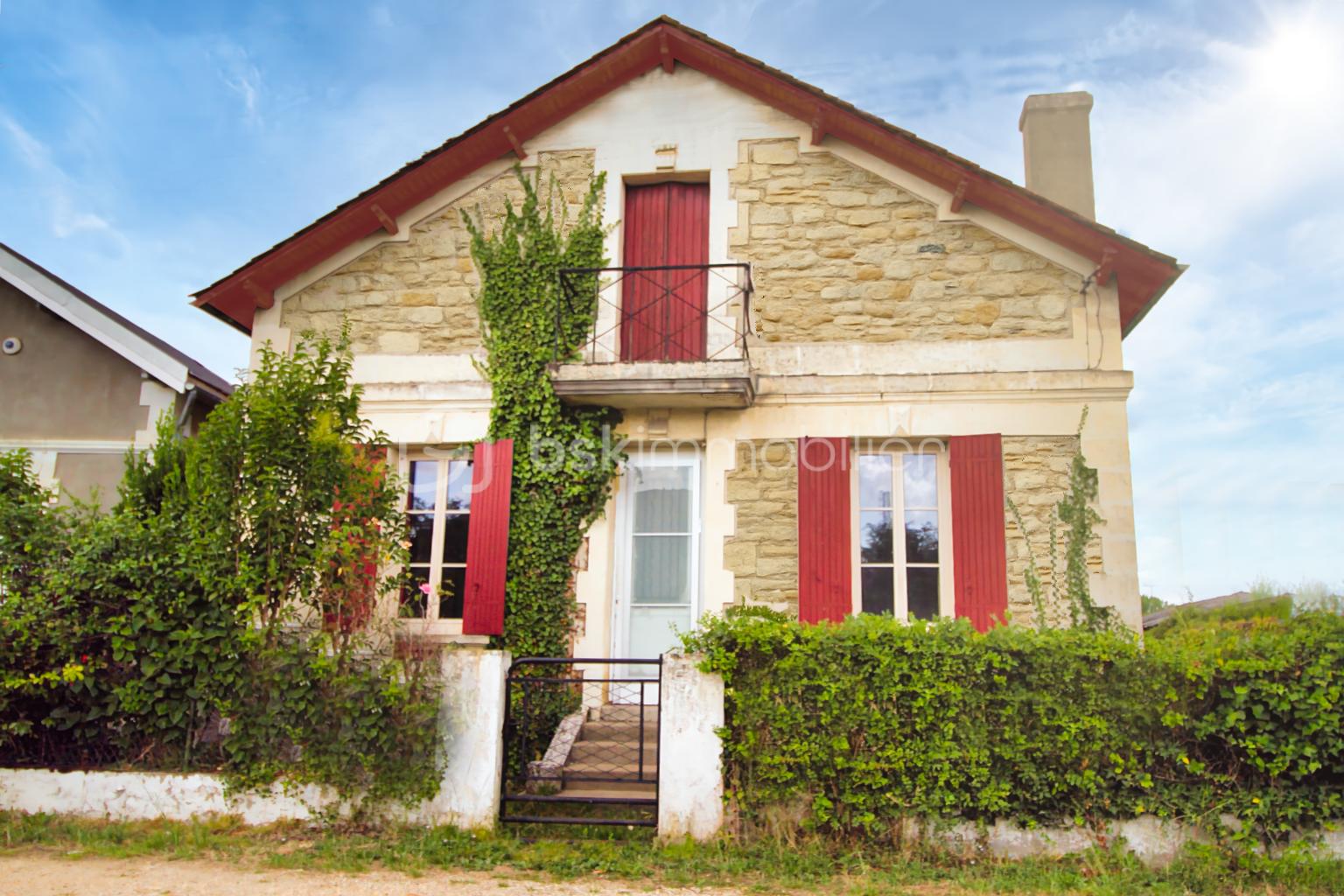 Maison ancienne de 90 m² - Facade après travaux.png