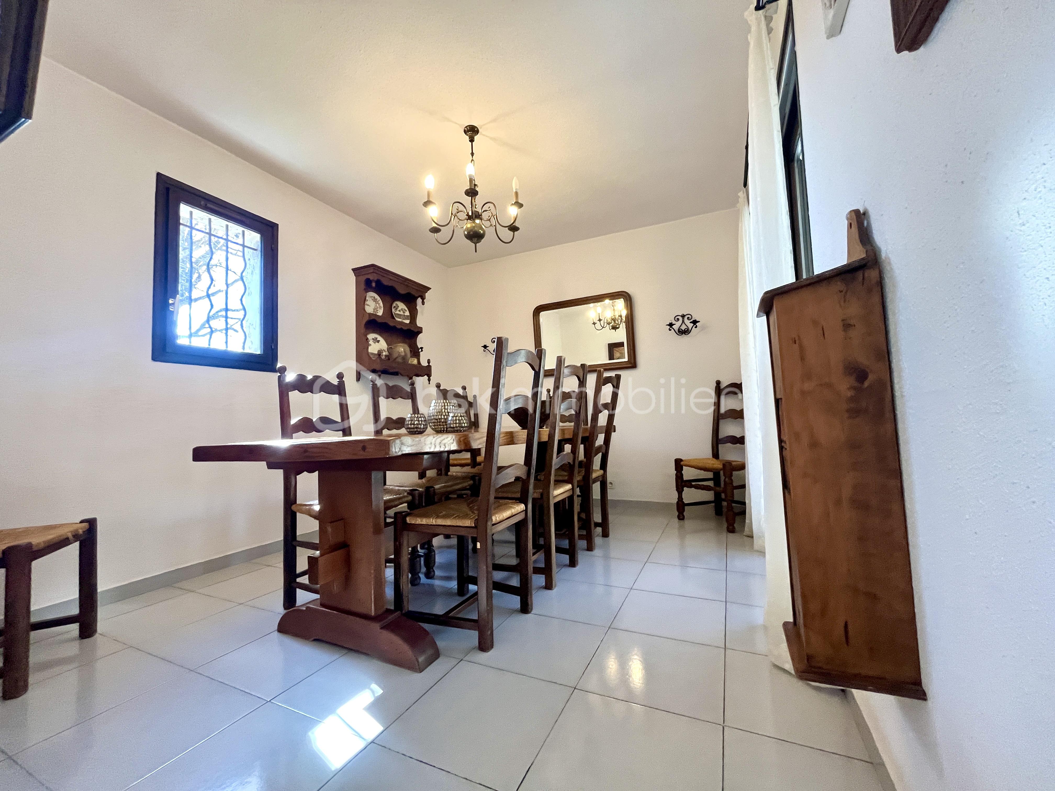 Salle à manger.jpg