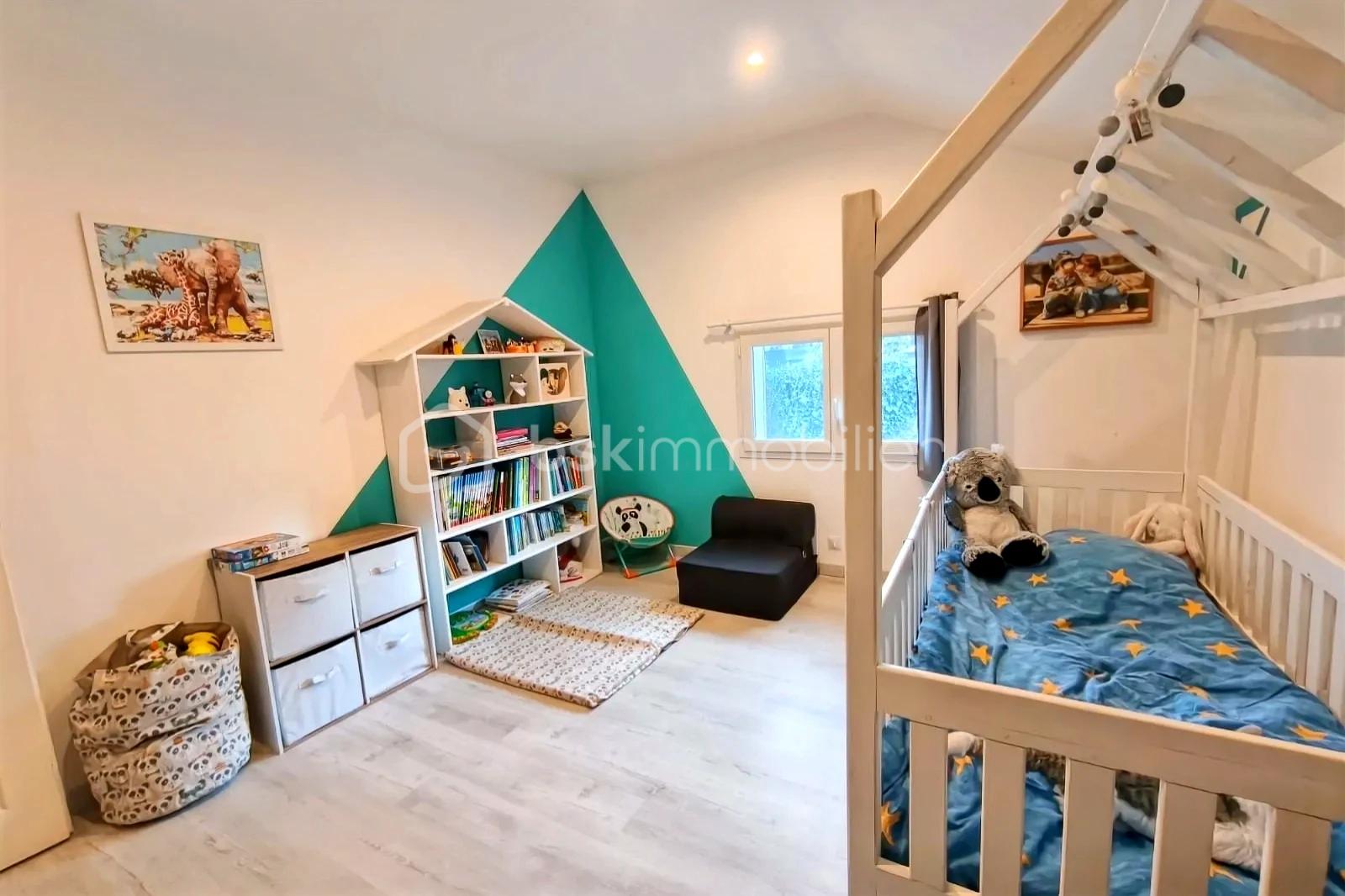 Maison de 160 m² - hoqi-a073500fc935486cb50ab64dc524731d.jpg