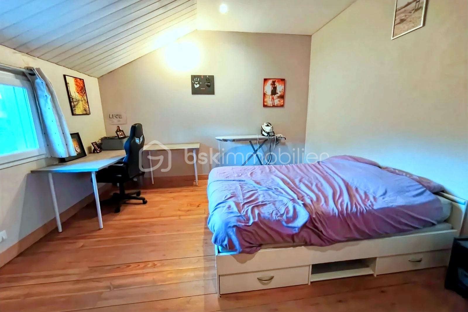 Maison de 160 m² - hoqi-42642437031a4ce6b6cb1a1a899178b2.jpg