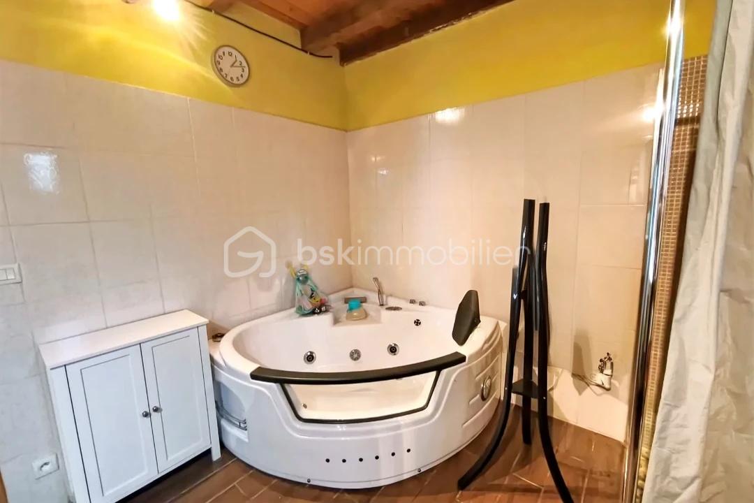 Maison de 160 m² - hoqi-5770a577c2bf4655a945f50ca74488b7.jpg