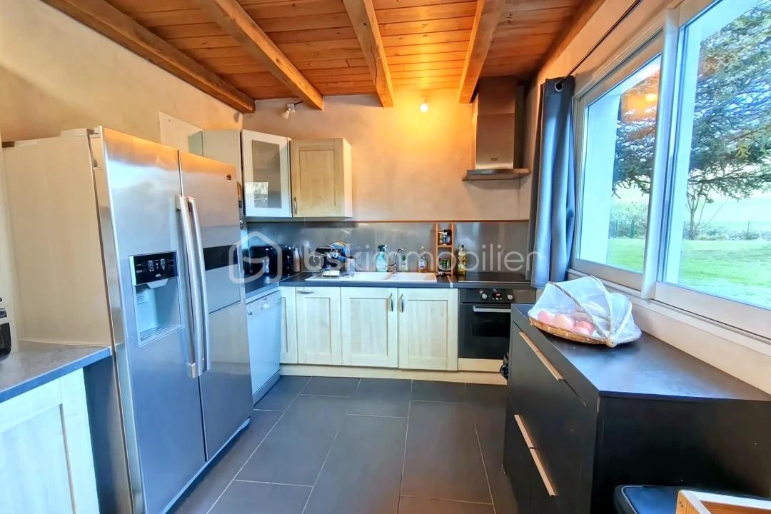 Maison de 160 m² - hoqi-4ac680a5dc484b9ca947a820ceaf9cb9.jpg