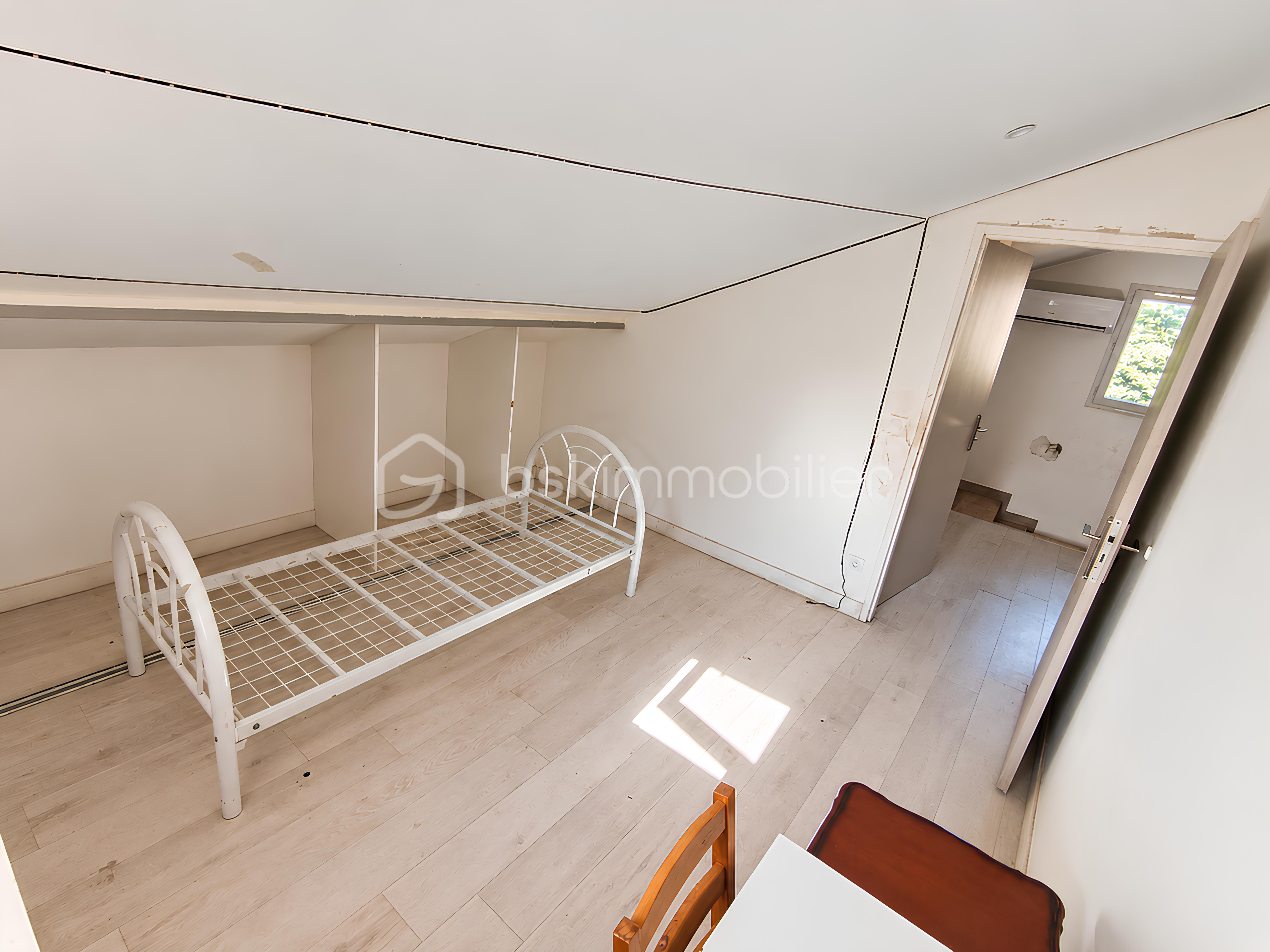 28 LE 1er chambre 2 B  -.png