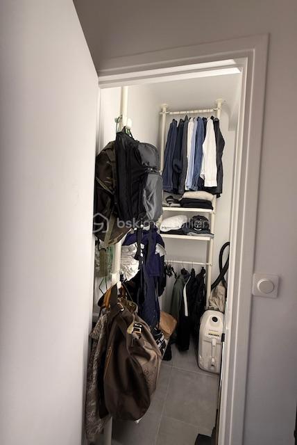 Appartement de 34 m² - DRESSING.jpg