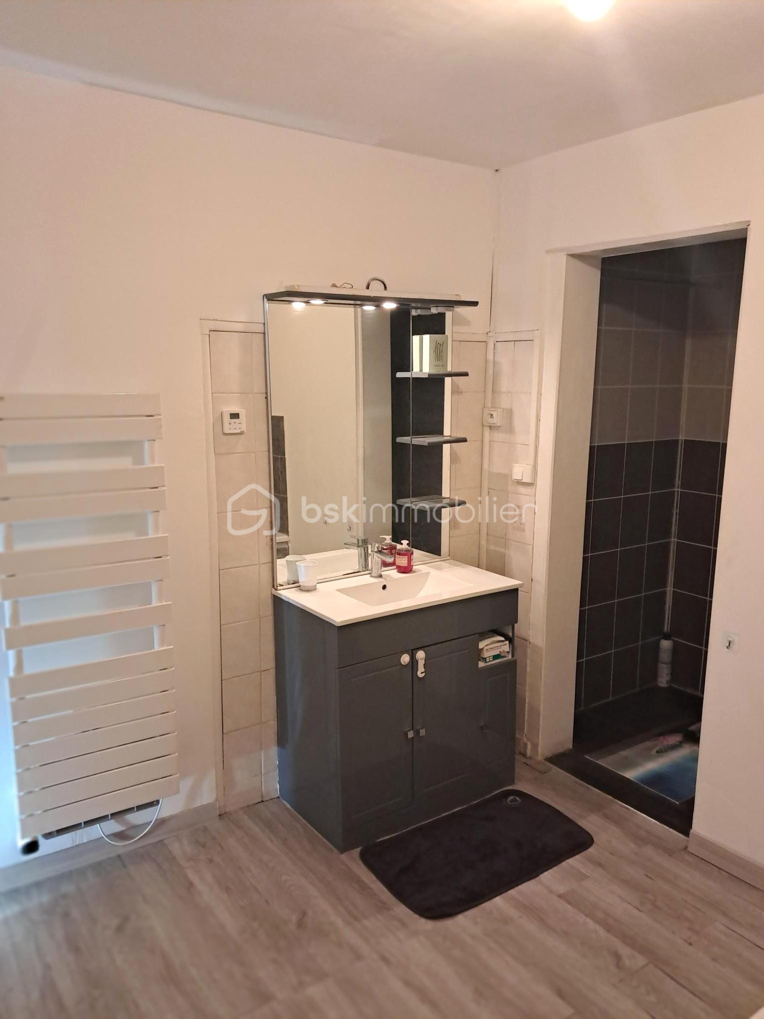 Maison ancienne de 127 m² - s-sdb3.jpg