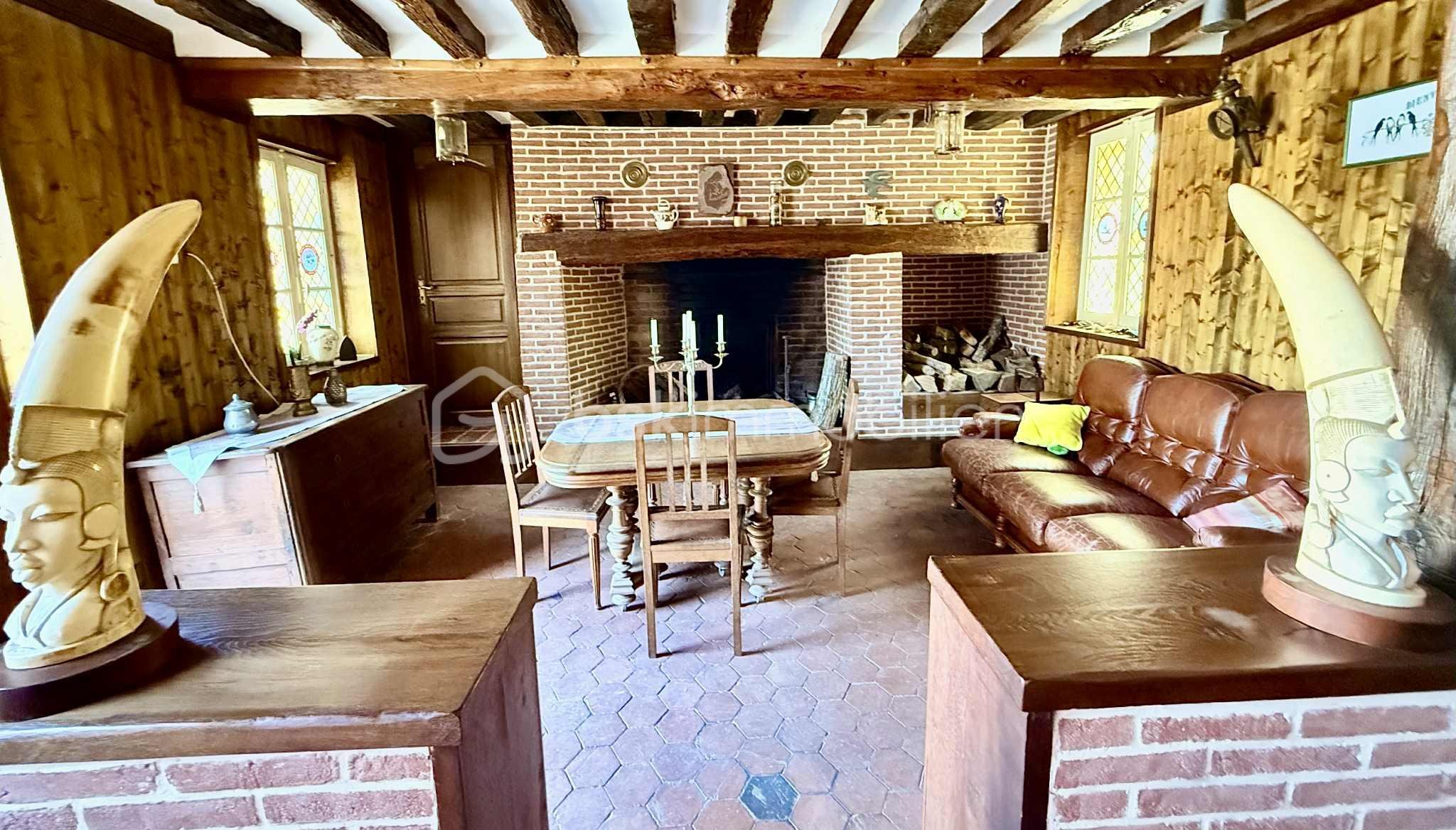 Maison de 256 m² - Petit Salon.jpg