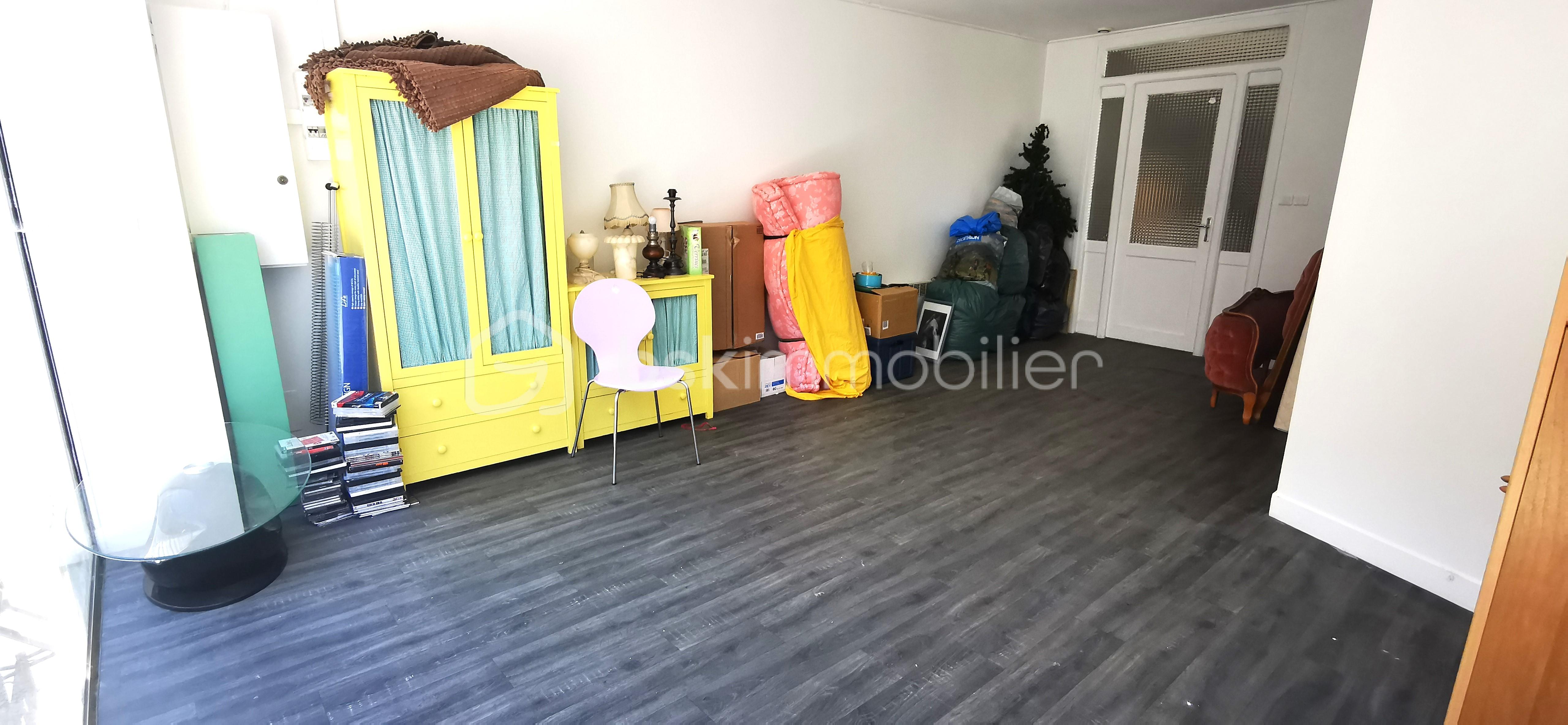 Immeuble mixte de 110 m² - LOCAL 2.jpg