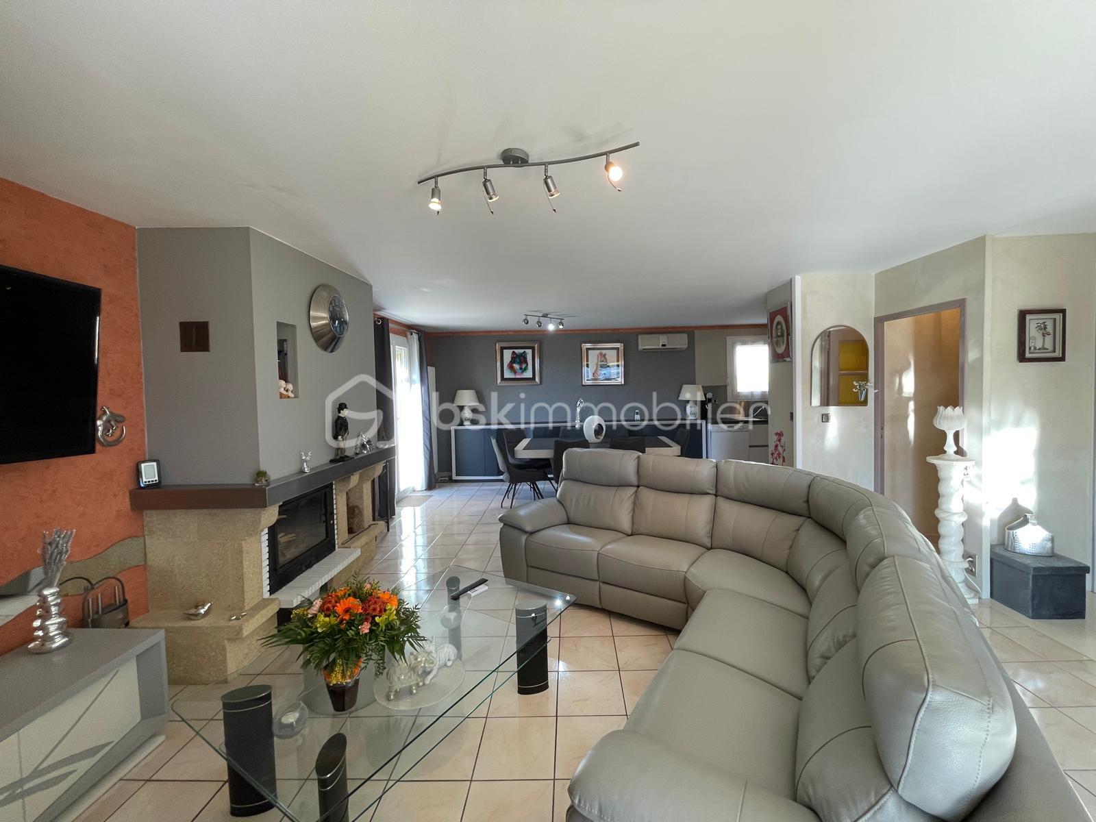 Maison de 95 m² - WhatsApp Image 2025-12-08 at 11.19.56 (3).jpeg