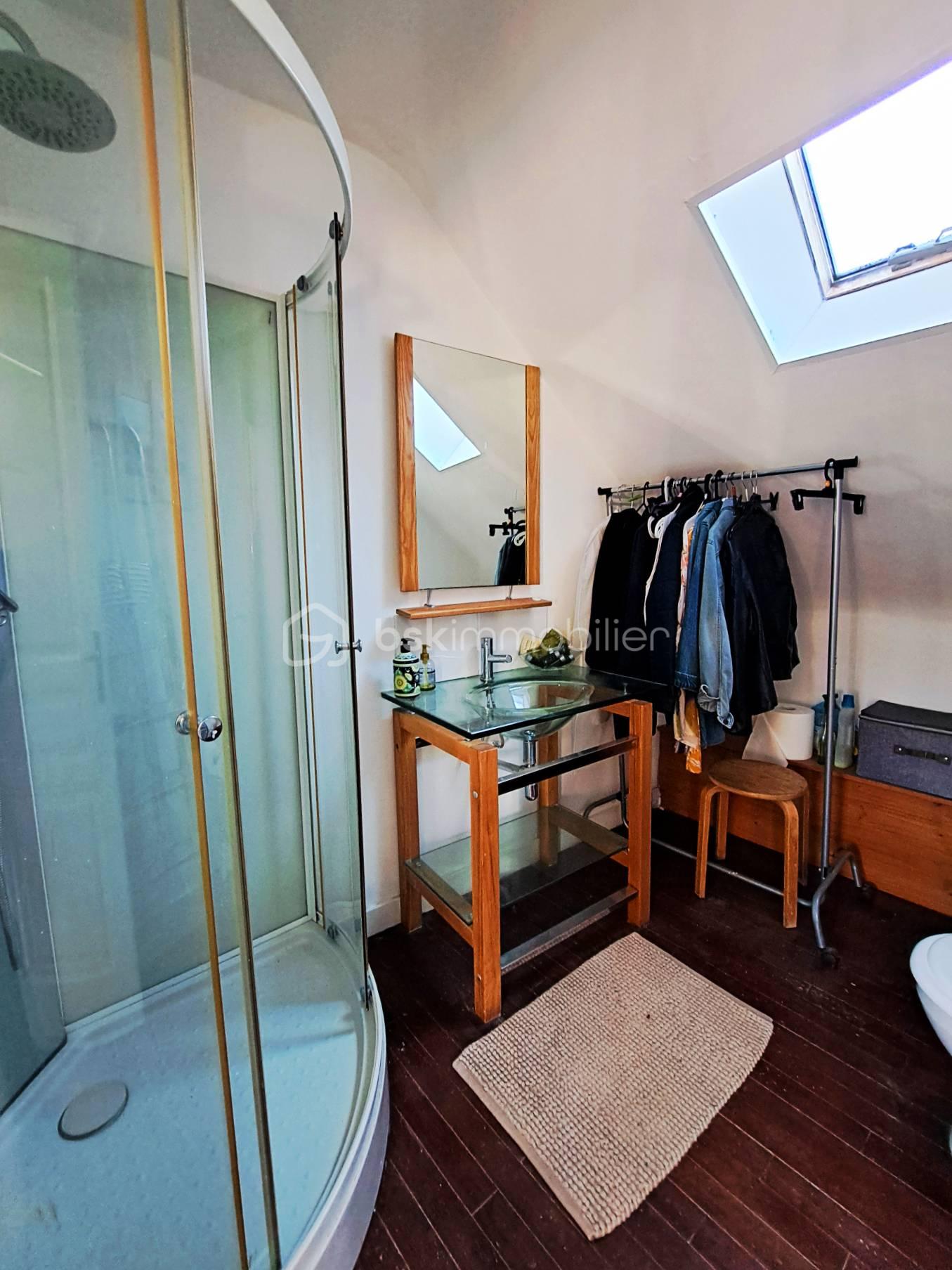 Maison de village de 109 m² - salle d'eau 3.jpg