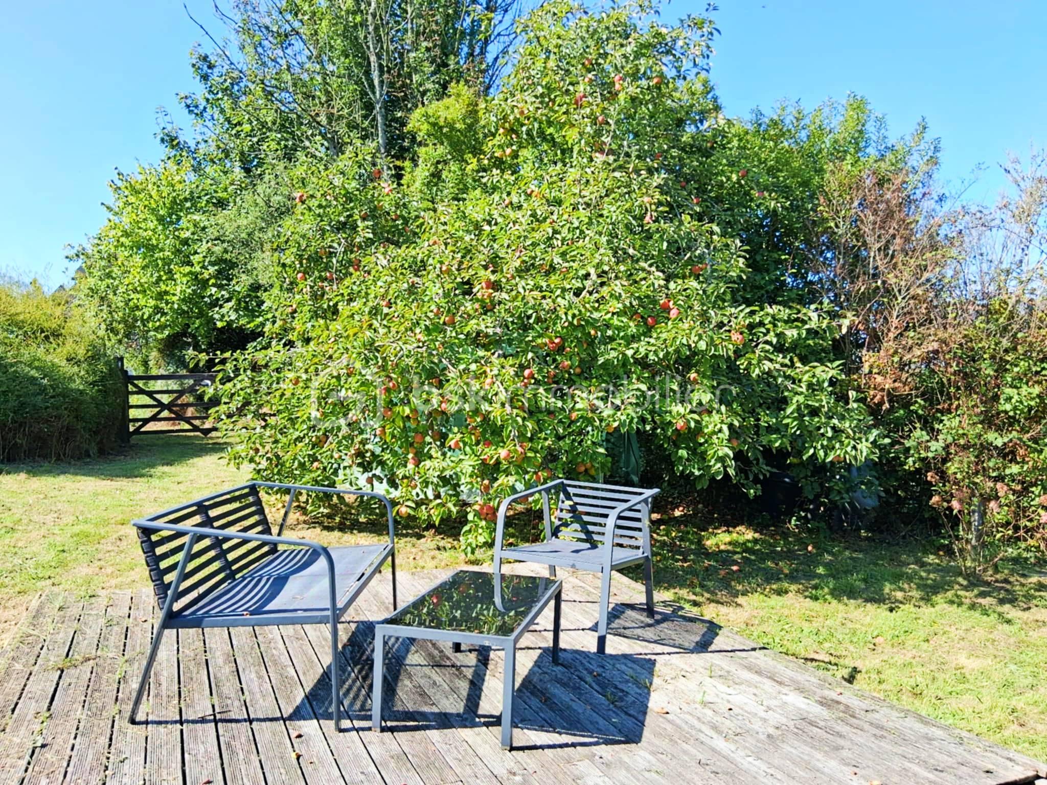 Maison de village de 109 m² - Terrasse jardin.jpg